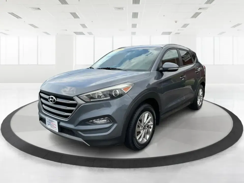 2016 Hyundai Tucson Eco (KM8J3CA24GU) with an 1.6L I-4 gasoline direct injection engine, 7A transmission, located at 401 Woodman Dr, Riverside, OH, 45431, (937) 908-9800, 39.760899, -84.123421 - **Adventure Awaits: 2016 Hyundai Tucson Eco Your Perfect Companion for Daily Drives and Weekend Getaways!**<br /> <br /> At Advantage Car and Credit, located at 1184 Kauffman Ave, Fairborn, OH 45324, we understand that life is an adventure, and having the right vehicle can make all the difference. - Photo#8
