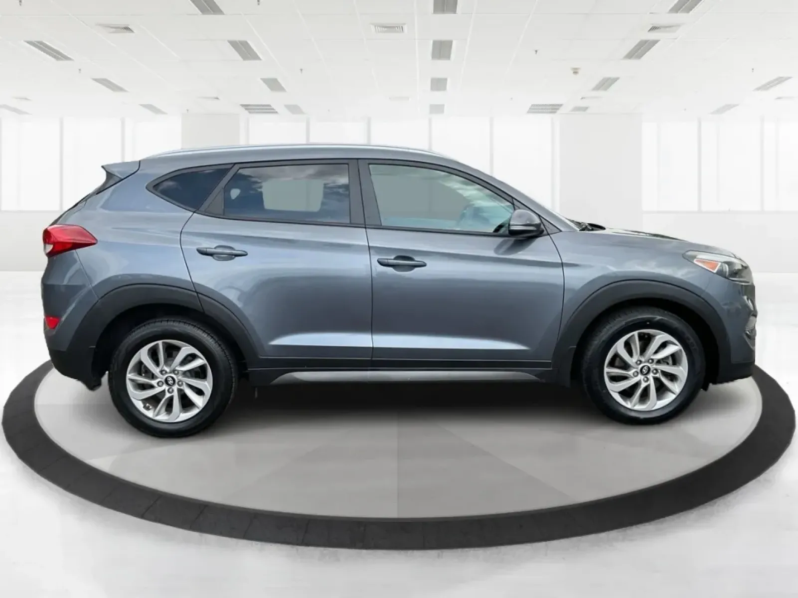 2016 Hyundai Tucson Eco (KM8J3CA24GU) with an 1.6L I-4 gasoline direct injection engine, located at 8750 N County Rd 25A, Piqua, OH, 45356, (937) 908-9800, 40.164391, -84.232513 - **Adventure Awaits: 2016 Hyundai Tucson Eco Your Perfect Companion for Daily Drives and Weekend Getaways!**<br /> <br /> At Advantage Car and Credit, located at 1184 Kauffman Ave, Fairborn, OH 45324, we understand that life is an adventure, and having the right vehicle can make all the difference. - Photo#1