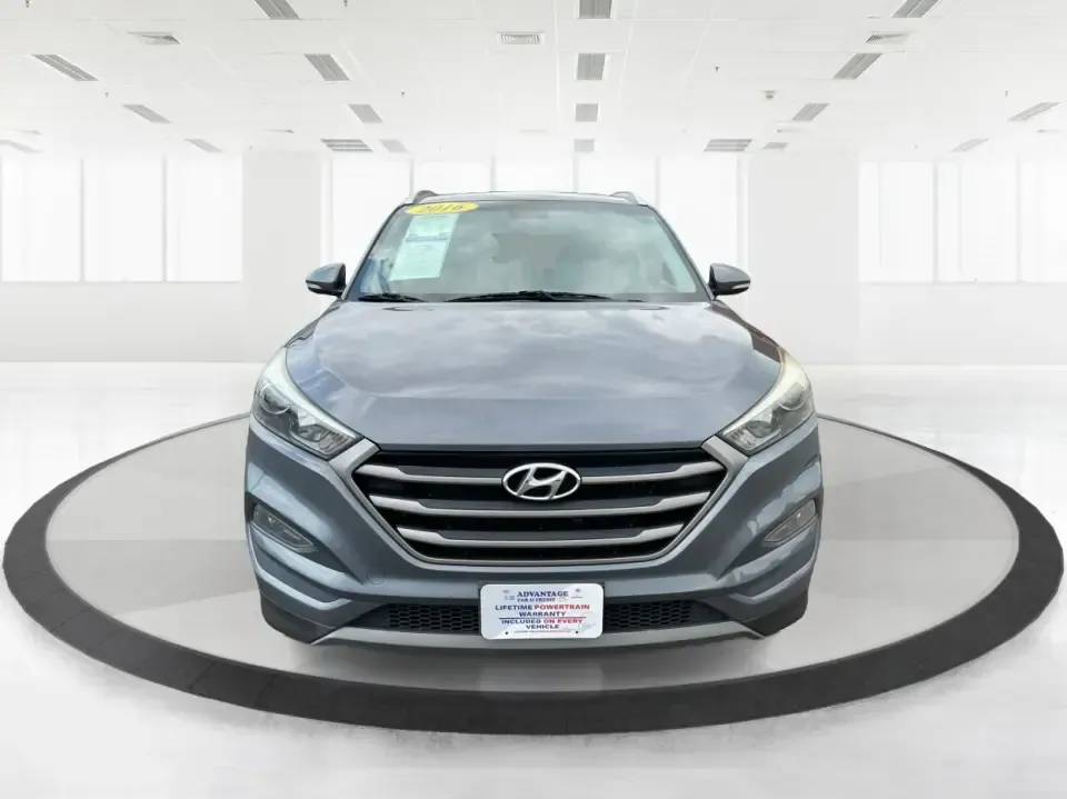 2016 Hyundai Tucson Eco (KM8J3CA24GU) with an 1.6L I-4 gasoline direct injection engine, 7A transmission, located at 880 E. National Road, Vandalia, OH, 45377, (937) 908-9800, 39.891918, -84.183594 - **Adventure Awaits: 2016 Hyundai Tucson Eco Your Perfect Companion for Daily Drives and Weekend Getaways!**<br /> <br /> At Advantage Car and Credit, located at 1184 Kauffman Ave, Fairborn, OH 45324, we understand that life is an adventure, and having the right vehicle can make all the difference. - Photo#7