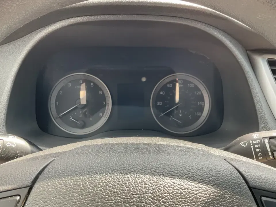 2016 Hyundai Tucson Eco (KM8J3CA24GU) with an 1.6L I-4 gasoline direct injection engine, 7A transmission, located at 880 E. National Road, Vandalia, OH, 45377, (937) 908-9800, 39.891918, -84.183594 - **Adventure Awaits: 2016 Hyundai Tucson Eco Your Perfect Companion for Daily Drives and Weekend Getaways!**<br /> <br /> At Advantage Car and Credit, located at 1184 Kauffman Ave, Fairborn, OH 45324, we understand that life is an adventure, and having the right vehicle can make all the difference. - Photo#15
