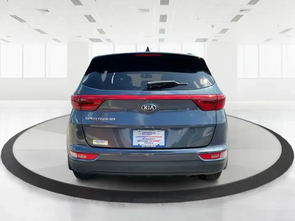 2017 Kia Sportage LX FWD (KNDPM3ACXH7) with an 2.4L V6 DOHC 24V engine, 6A transmission, located at 1230 East Main St, Xenia, OH, 45385, (937) 908-9800, 39.688026, -83.910172 - Picture your next week: an easy school drop-off, a smooth commute down US-35, and a Saturday escape to Caesar Creek State Park with room for everyone and everything. This 2017 Kia Sportage LX FWD in eye-catching Pacific Blue is the kind of practical, comfortable crossover that fits real life in Xeni- Photo#3