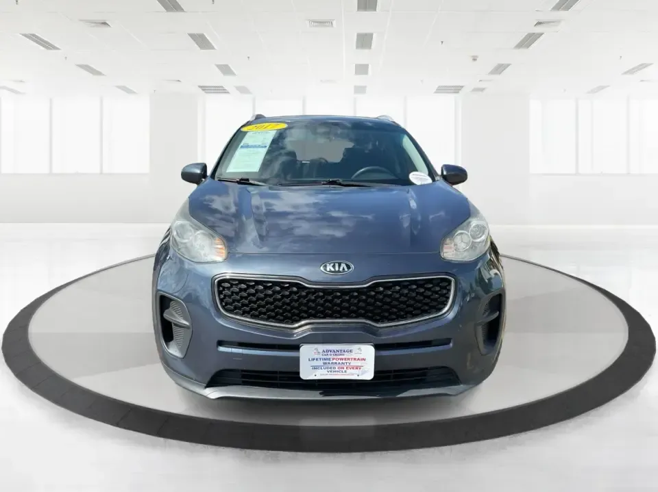 2017 Kia Sportage LX FWD (KNDPM3ACXH7) with an 2.4L V6 DOHC 24V engine, 6A transmission, located at 1230 East Main St, Xenia, OH, 45385, (937) 908-9800, 39.688026, -83.910172 - Picture your next week: an easy school drop-off, a smooth commute down US-35, and a Saturday escape to Caesar Creek State Park with room for everyone and everything. This 2017 Kia Sportage LX FWD in eye-catching Pacific Blue is the kind of practical, comfortable crossover that fits real life in Xeni- Photo#7
