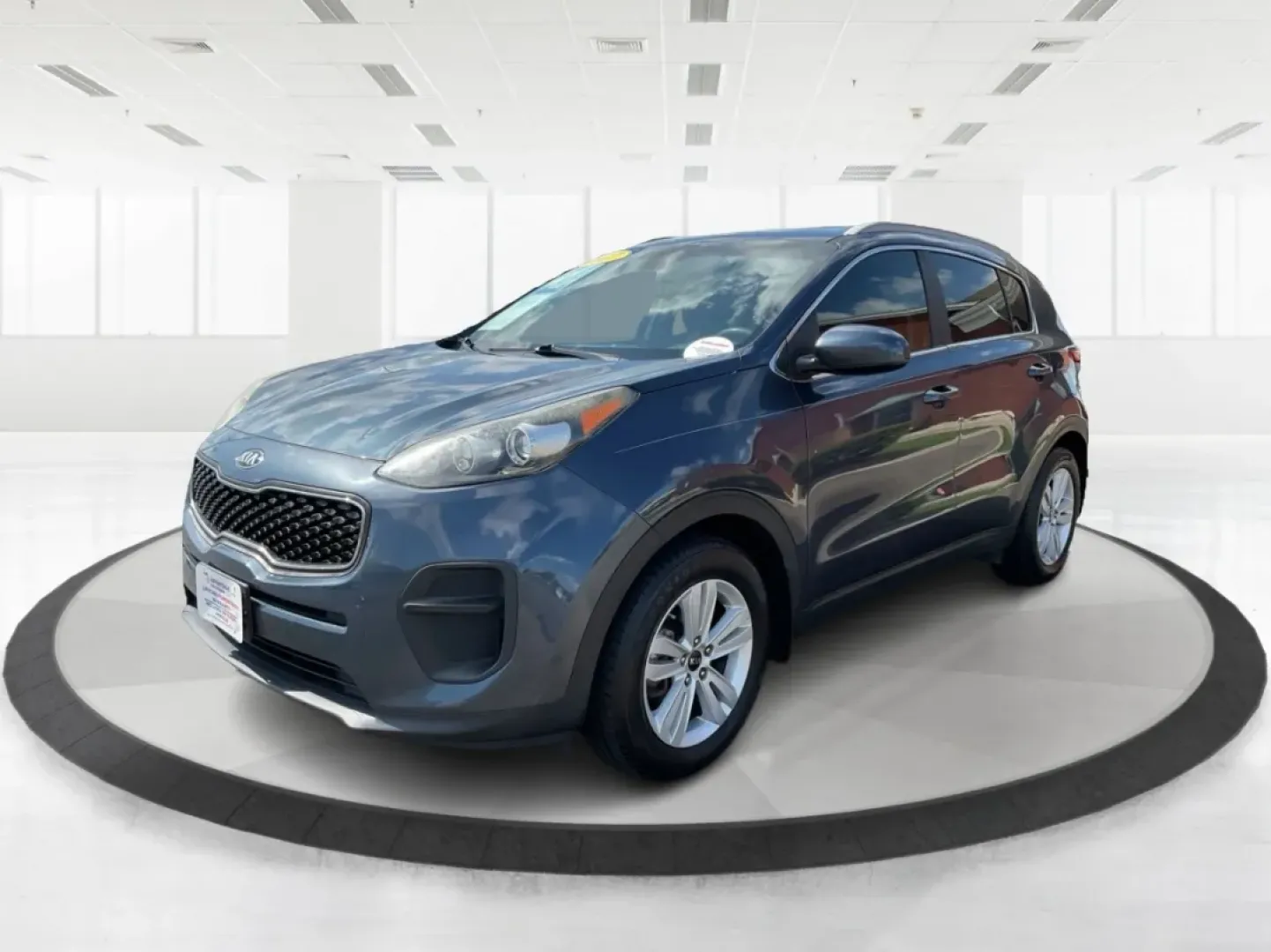 2017 Kia Sportage LX (KNDPM3ACXH7) with an Theta II 2.4L I-4 gasoline direct injection engine, located at 1951 S Dayton Lakeview Rd., New Carlisle, OH, 45344, (937) 908-9800, 39.890999, -84.050255 - **Discover Your Next Adventure with the 2017 Kia Sportage LX at Advantage Car and Credit!** <br /> <br /> Are you ready to elevate your driving experience? Look no further! This stunning 2017 Kia Sportage LX in Pacific Blue is perfect for anyone who craves both style and functionality. Whether you'r - Photo#8