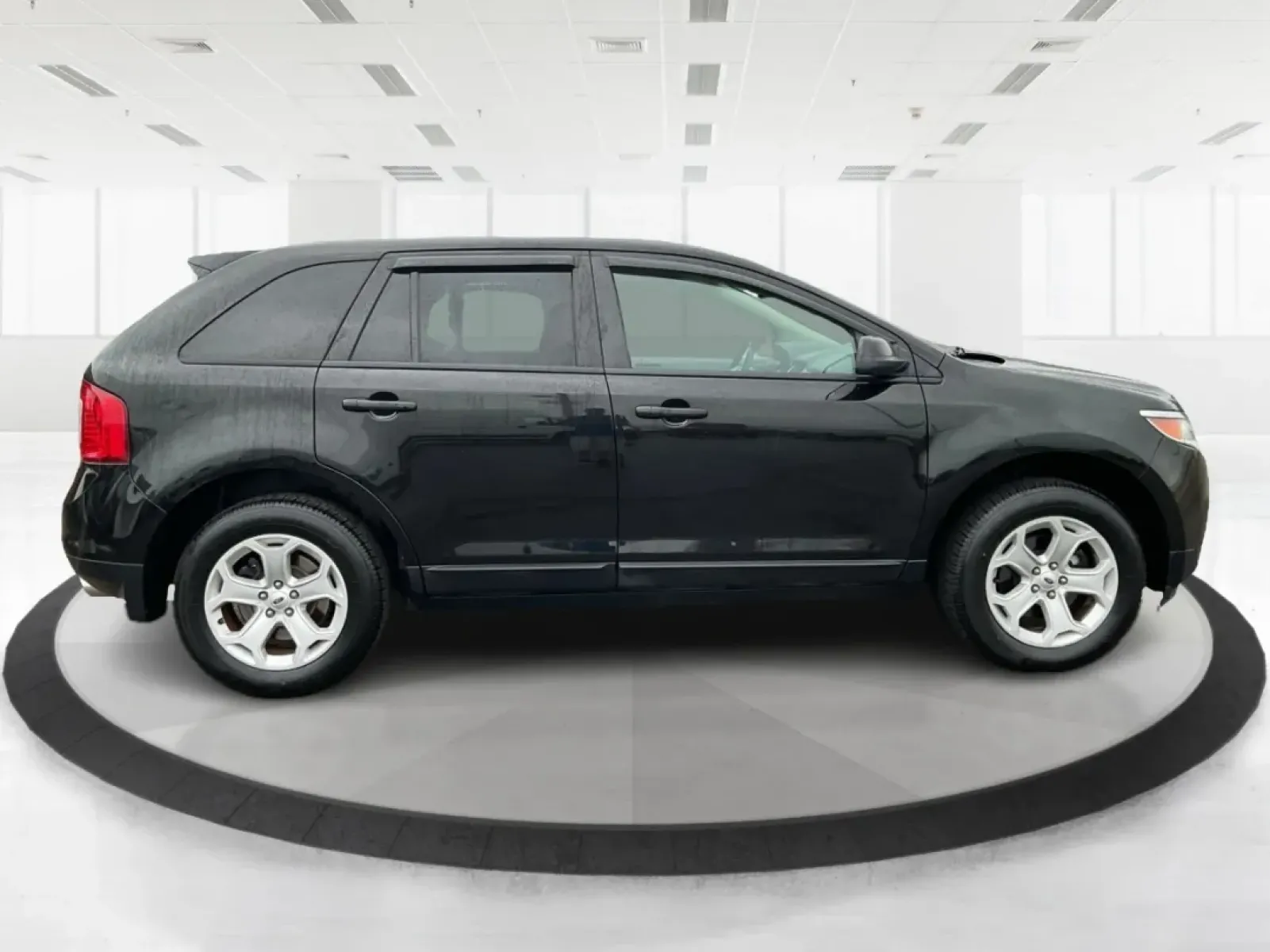 2013 Ford Edge SEL (2FMDK4JC1DB) with an 3.5L V-6 DOHC engine, located at 8750 N County Rd 25A, Piqua, OH, 45356, (937) 908-9800, 40.164391, -84.232513 - **Elevate Your Weekend Adventures with the 2013 Ford Edge SEL at Advantage Car and Credit!**<br /> <br /> Are you ready to embrace a lifestyle of comfort and adventure? Whether you're shuttling the kids to their weekend soccer games or embarking on a scenic road trip through Ohio's beautiful landsca - Photo#1