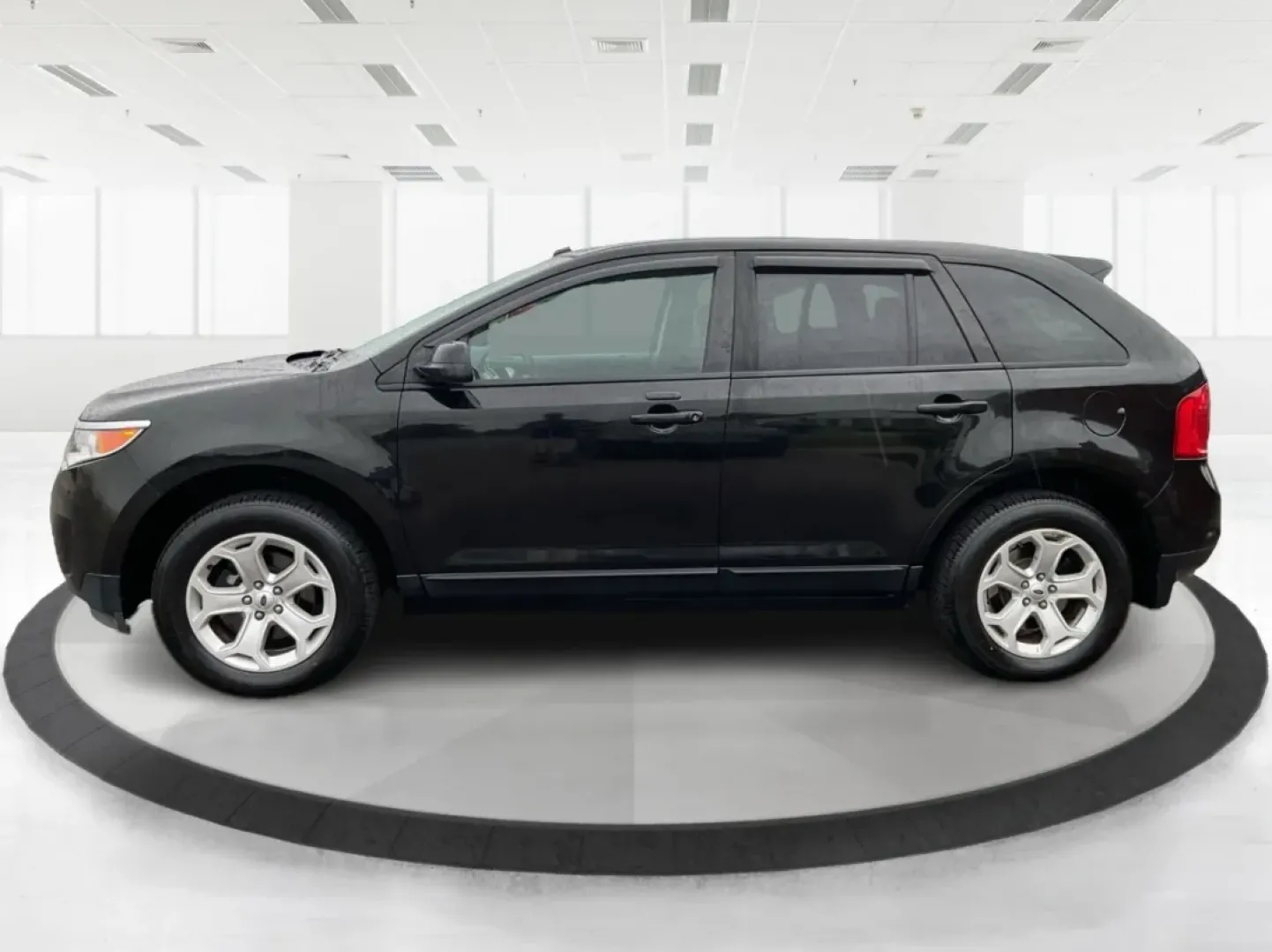 2013 Ford Edge SEL (2FMDK4JC1DB) with an 3.5L V-6 DOHC engine, located at 8750 N County Rd 25A, Piqua, OH, 45356, (937) 908-9800, 40.164391, -84.232513 - **Elevate Your Weekend Adventures with the 2013 Ford Edge SEL at Advantage Car and Credit!**<br /> <br /> Are you ready to embrace a lifestyle of comfort and adventure? Whether you're shuttling the kids to their weekend soccer games or embarking on a scenic road trip through Ohio's beautiful landsca - Photo#5