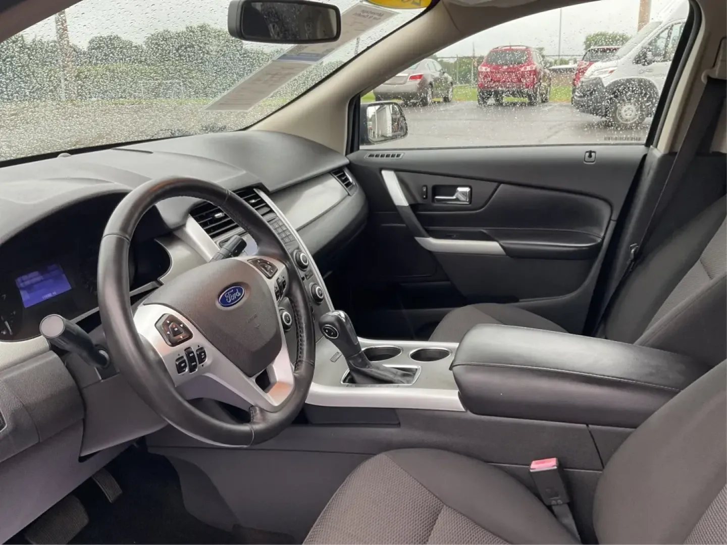 2013 Ford Edge SEL (2FMDK4JC1DB) with an 3.5L V-6 DOHC engine, located at 8750 N County Rd 25A, Piqua, OH, 45356, (937) 908-9800, 40.164391, -84.232513 - **Elevate Your Weekend Adventures with the 2013 Ford Edge SEL at Advantage Car and Credit!**<br /> <br /> Are you ready to embrace a lifestyle of comfort and adventure? Whether you're shuttling the kids to their weekend soccer games or embarking on a scenic road trip through Ohio's beautiful landsca - Photo#9