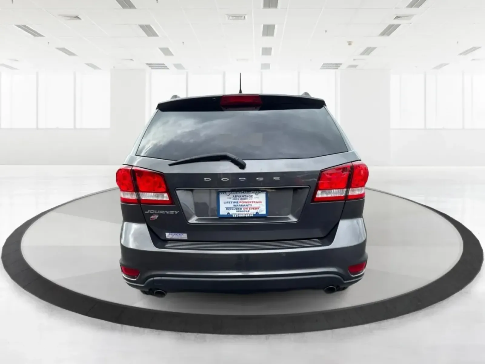 2018 Dodge Journey SXT AWD (3C4PDDBG9JT) with an Pentastar 3.6L V-6 DOHC engine, located at 8750 N County Rd 25A, Piqua, OH, 45356, (937) 908-9800, 40.164391, -84.232513 - Experience the thrill of adventure and family outings in this stunning **2018 Dodge Journey SXT AWD**, now available at **Advantage Car and Credit**, located at **1184 Kauffman Ave, Fairborn, OH 45324**. Whether you're commuting to work or heading out for a weekend getaway, this versatile SUV is des - Photo#3