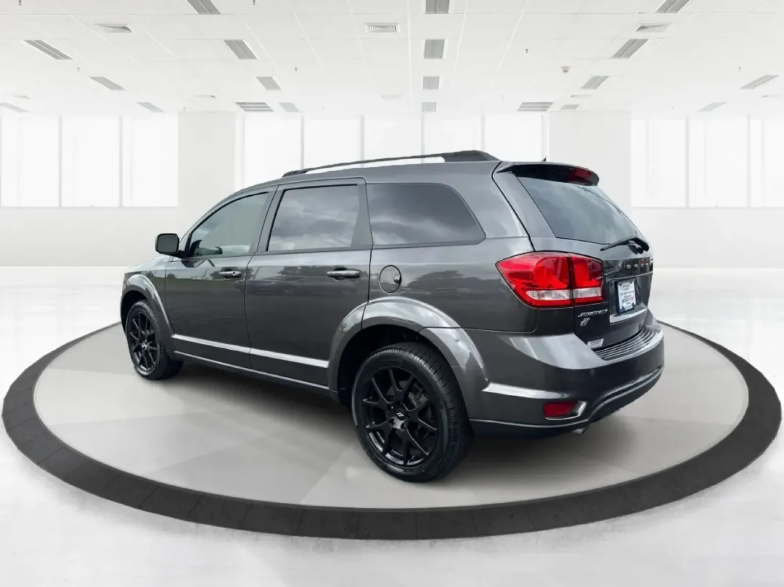 2018 Dodge Journey SXT AWD (3C4PDDBG9JT) with an Pentastar 3.6L V-6 DOHC engine, located at 8750 N County Rd 25A, Piqua, OH, 45356, (937) 908-9800, 40.164391, -84.232513 - Experience the thrill of adventure and family outings in this stunning **2018 Dodge Journey SXT AWD**, now available at **Advantage Car and Credit**, located at **1184 Kauffman Ave, Fairborn, OH 45324**. Whether you're commuting to work or heading out for a weekend getaway, this versatile SUV is des - Photo#4