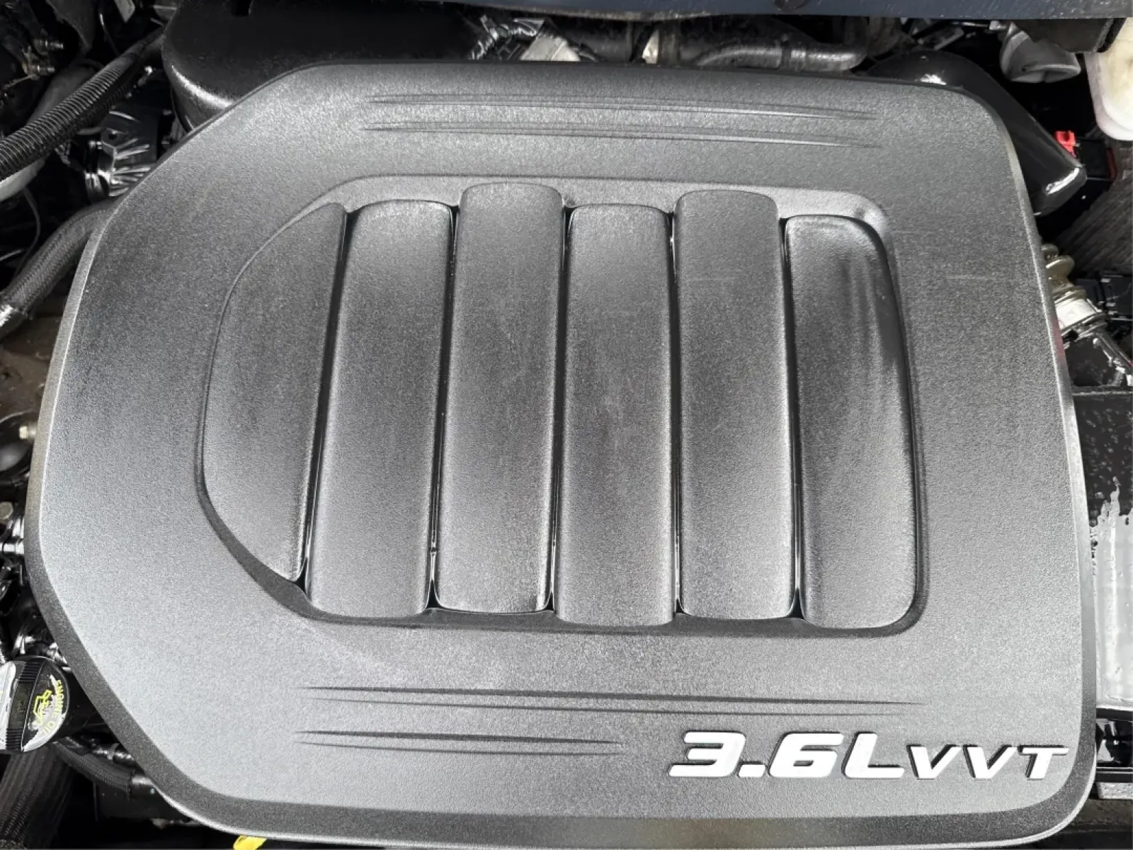 2018 Dodge Journey SXT AWD (3C4PDDBG9JT) with an Pentastar 3.6L V-6 DOHC engine, located at 8750 N County Rd 25A, Piqua, OH, 45356, (937) 908-9800, 40.164391, -84.232513 - Experience the thrill of adventure and family outings in this stunning **2018 Dodge Journey SXT AWD**, now available at **Advantage Car and Credit**, located at **1184 Kauffman Ave, Fairborn, OH 45324**. Whether you're commuting to work or heading out for a weekend getaway, this versatile SUV is des - Photo#11