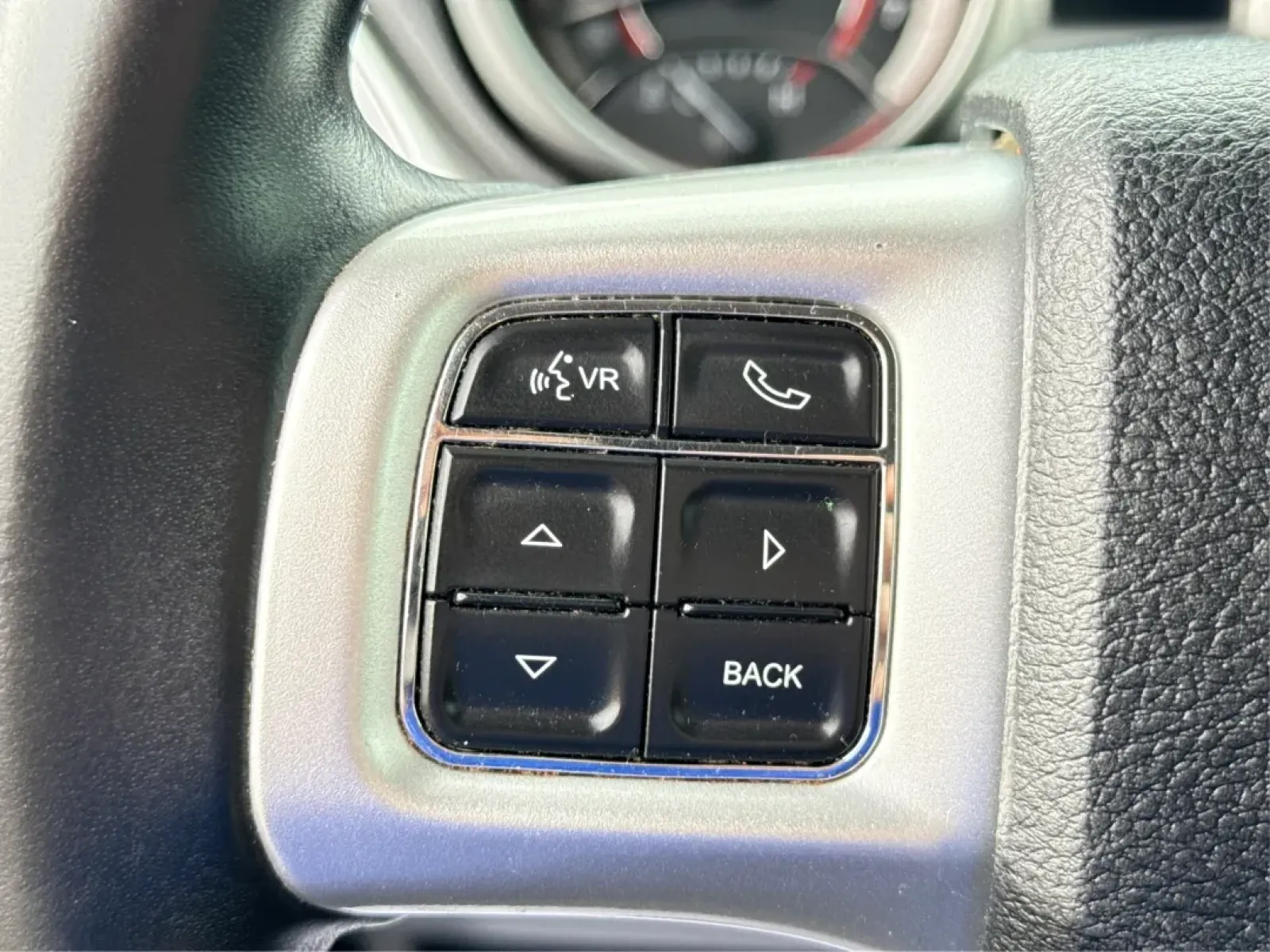 2018 Dodge Journey SXT AWD (3C4PDDBG9JT) with an Pentastar 3.6L V-6 DOHC engine, located at 8750 N County Rd 25A, Piqua, OH, 45356, (937) 908-9800, 40.164391, -84.232513 - Experience the thrill of adventure and family outings in this stunning **2018 Dodge Journey SXT AWD**, now available at **Advantage Car and Credit**, located at **1184 Kauffman Ave, Fairborn, OH 45324**. Whether you're commuting to work or heading out for a weekend getaway, this versatile SUV is des - Photo#16