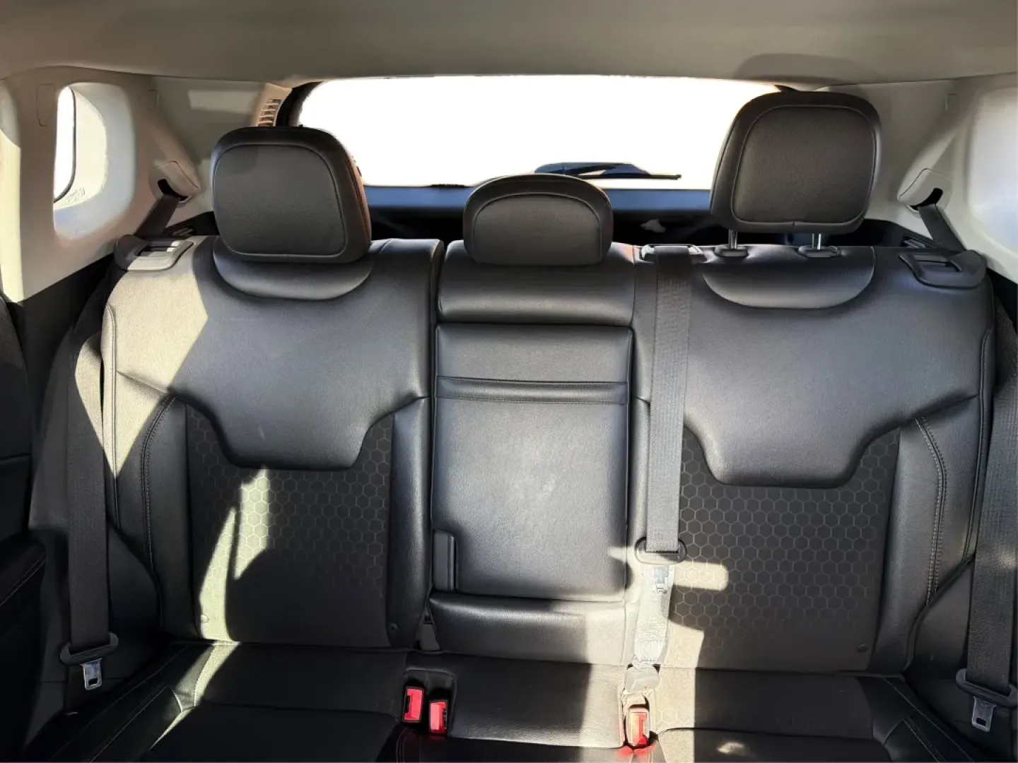 2018 Jeep Compass Latitude FWD (3C4NJCBB1JT) with an 2.4L I-4 variable valve control engine, Automatic transmission, located at 1951 S Dayton Lakeview Rd., New Carlisle, OH, 45344, (937) 908-9800, 39.890999, -84.050255 - **Adventure Awaits with This 2018 Jeep Compass Latitude FWD!**<br /> <br /> Transform your everyday travels into unforgettable adventures with the 2018 Jeep Compass Latitude FWD. This SUV is not just a mode of transportation; it's your ticket to exploration, whether it's cruising through the scenic - Photo#14