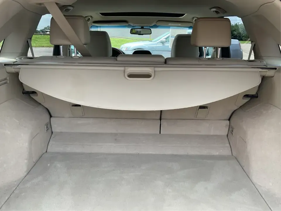 2014 Acura RDX Base (5J8TB3H39EL) with an 2.3L L4 DOHC 16V engine, 6-Speed Automatic transmission, located at 880 E. National Road, Vandalia, OH, 45377, (937) 908-9800, 39.891918, -84.183594 - Unleash the perfect blend of comfort and versatility with the 2014 Acura RDX, a crossover that caters to both your daily grind and weekend adventures. Whether you're a growing family seeking spaciousness, a commuter looking for reliability, or a weekend warrior ready for road trips, this vehicle has - Photo#12