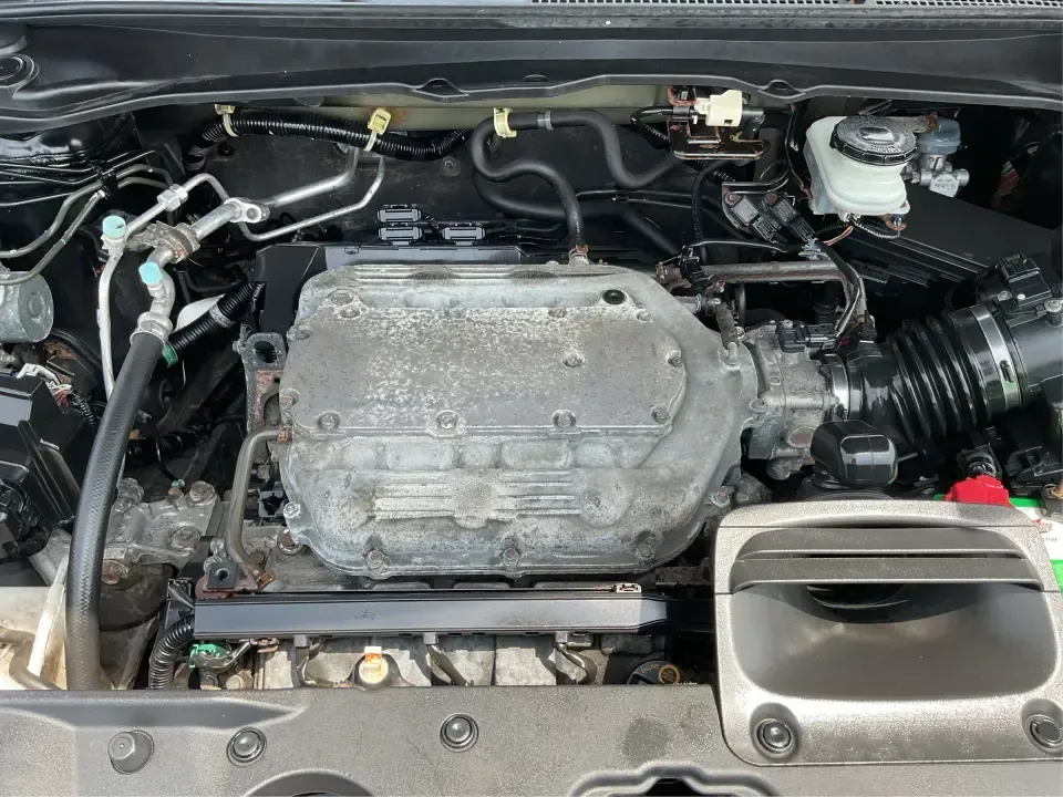 2014 Acura RDX Base (5J8TB3H39EL) with an 2.3L L4 DOHC 16V engine, 6-Speed Automatic transmission, located at 401 Woodman Dr, Riverside, OH, 45431, (937) 908-9800, 39.760899, -84.123421 - Unleash the perfect blend of comfort and versatility with the 2014 Acura RDX, a crossover that caters to both your daily grind and weekend adventures. Whether you're a growing family seeking spaciousness, a commuter looking for reliability, or a weekend warrior ready for road trips, this vehicle has - Photo#11