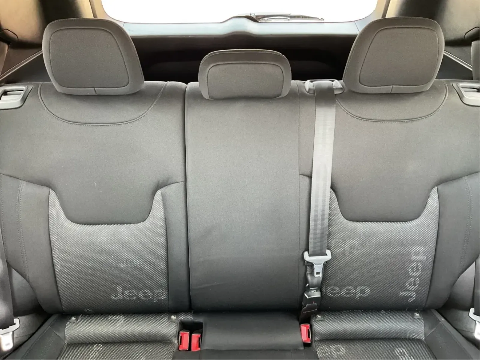 2015 Jeep Renegade Latitude (ZACCJBBTXFP) with an Other engine, located at 8750 N County Rd 25A, Piqua, OH, 45356, (937) 908-9800, 40.164391, -84.232513 - **Adventure Awaits with the 2015 Jeep Renegade Latitude Perfect for Your Next Journey!**<br /> <br /> Are you ready to embrace the open road? Whether you're planning a weekend getaway to Hocking Hills, dropping the kids off at school, or simply commuting through Fairborn, OH, the 2015 Jeep Renegade - Photo#14
