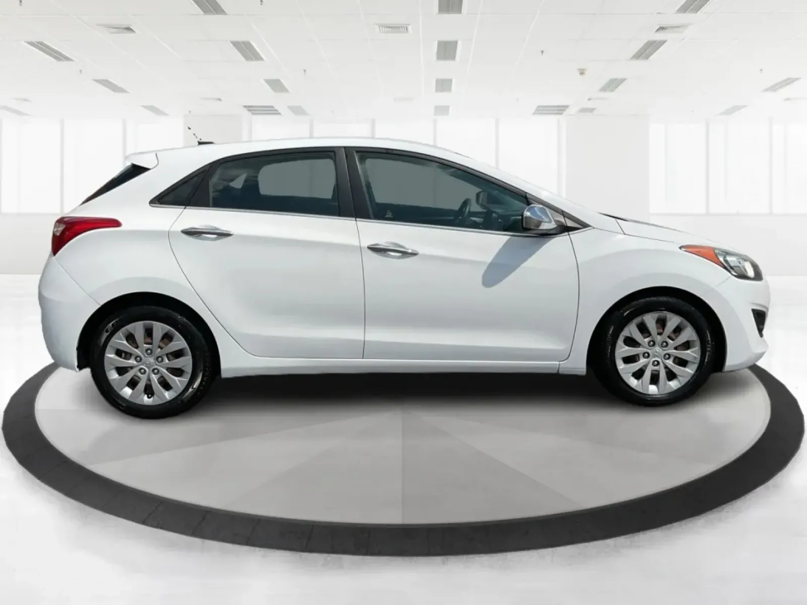 2017 Hyundai Elantra GT Base (KMHD35LH2HU) with an Other engine, located at 8750 N County Rd 25A, Piqua, OH, 45356, (937) 908-9800, 40.164391, -84.232513 - **Discover the Perfect Commuter or Family Vehicle at Advantage Car and Credit - Piqua**<br /> <br /> Are you searching for a reliable vehicle that caters to your daily commute or weekend family adventures? Look no further than this 2017 Hyundai Elantra GT, now available for purchase at Advantage Car - Photo#1