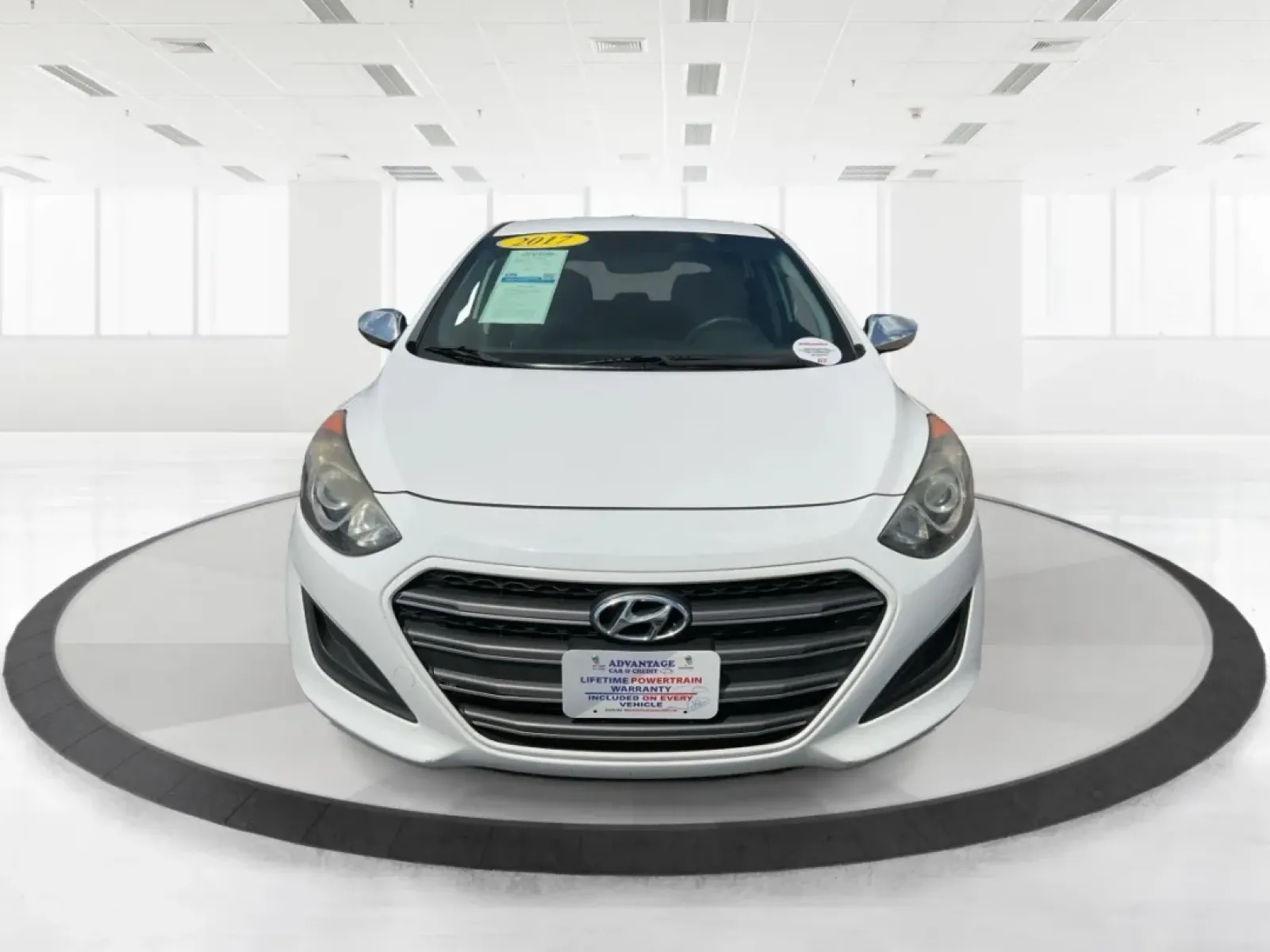2017 Hyundai Elantra GT Base (KMHD35LH2HU) with an Other engine, located at 8750 N County Rd 25A, Piqua, OH, 45356, (937) 908-9800, 40.164391, -84.232513 - **Discover the Perfect Commuter or Family Vehicle at Advantage Car and Credit - Piqua**<br /> <br /> Are you searching for a reliable vehicle that caters to your daily commute or weekend family adventures? Look no further than this 2017 Hyundai Elantra GT, now available for purchase at Advantage Car - Photo#7