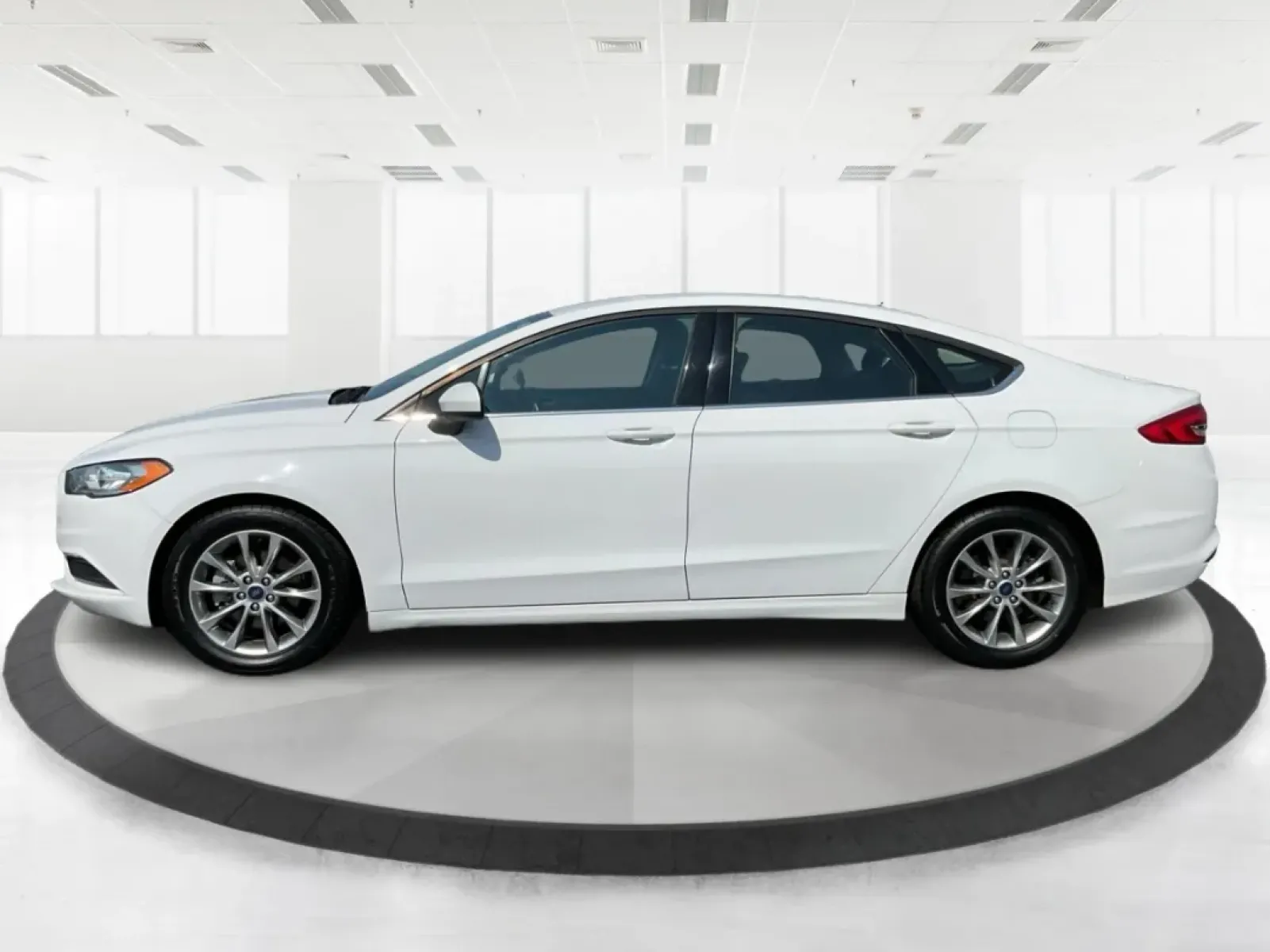 2017 Ford Fusion SE (3FA6P0H78HR) with an Other engine, located at 8750 N County Rd 25A, Piqua, OH, 45356, (937) 908-9800, 40.164391, -84.232513 - **Elevate Your Daily Drive with the 2017 Ford Fusion SE at Advantage Car and Credit Piqua, OH!**<br /> <br /> Are you ready to transform your daily commute into a luxurious journey? The 2017 Ford Fusion SE is the perfect sedan for anyone seeking comfort, style, and reliability. Whether you're a bus - Photo#5