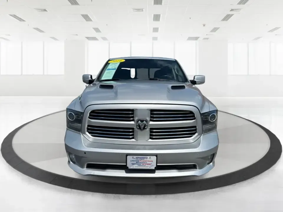2016 Ram 1500 Sport Crew Cab SWB 4WD (1C6RR7MT4GS) with an 5.7L V8 OHV 16V engine, 6A transmission, located at 880 E. National Road, Vandalia, OH, 45377, (937) 908-9800, 39.891918, -84.183594 - Need a truck that can handle weekday work, weekend towing, and spur-of-the-moment road trips without feeling like a chore to drive? This **2016 Ram 1500 Sport Crew Cab SWB 4WD** is built for the Vandalia lifestyle-whether you're hauling gear up **I75**, running errands along **E. National Road**, or- Photo#7