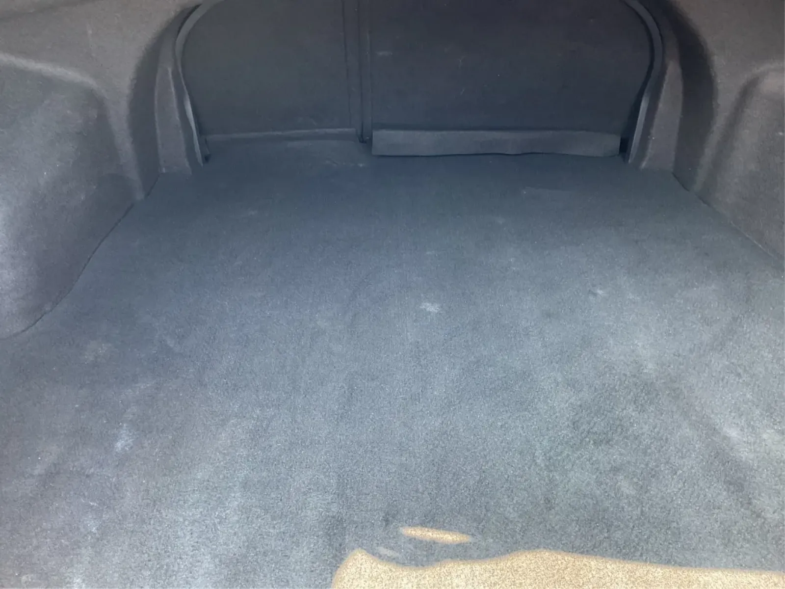 2014 Hyundai Sonata GLS (5NPEB4AC0EH) with an 2.4L I-4 gasoline direct injection engine, located at 8750 N County Rd 25A, Piqua, OH, 45356, (937) 908-9800, 40.164391, -84.232513 - Looking for a reliable sedan that seamlessly blends comfort, efficiency, and style? Look no further than this 2014 Hyundai Sonata GLS, perfect for families, daily commuters, or anyone who appreciates a smooth ride. At Advantage Car and Credit - Piqua, located at 8750 N County Rd 25A in beautiful Piq - Photo#12