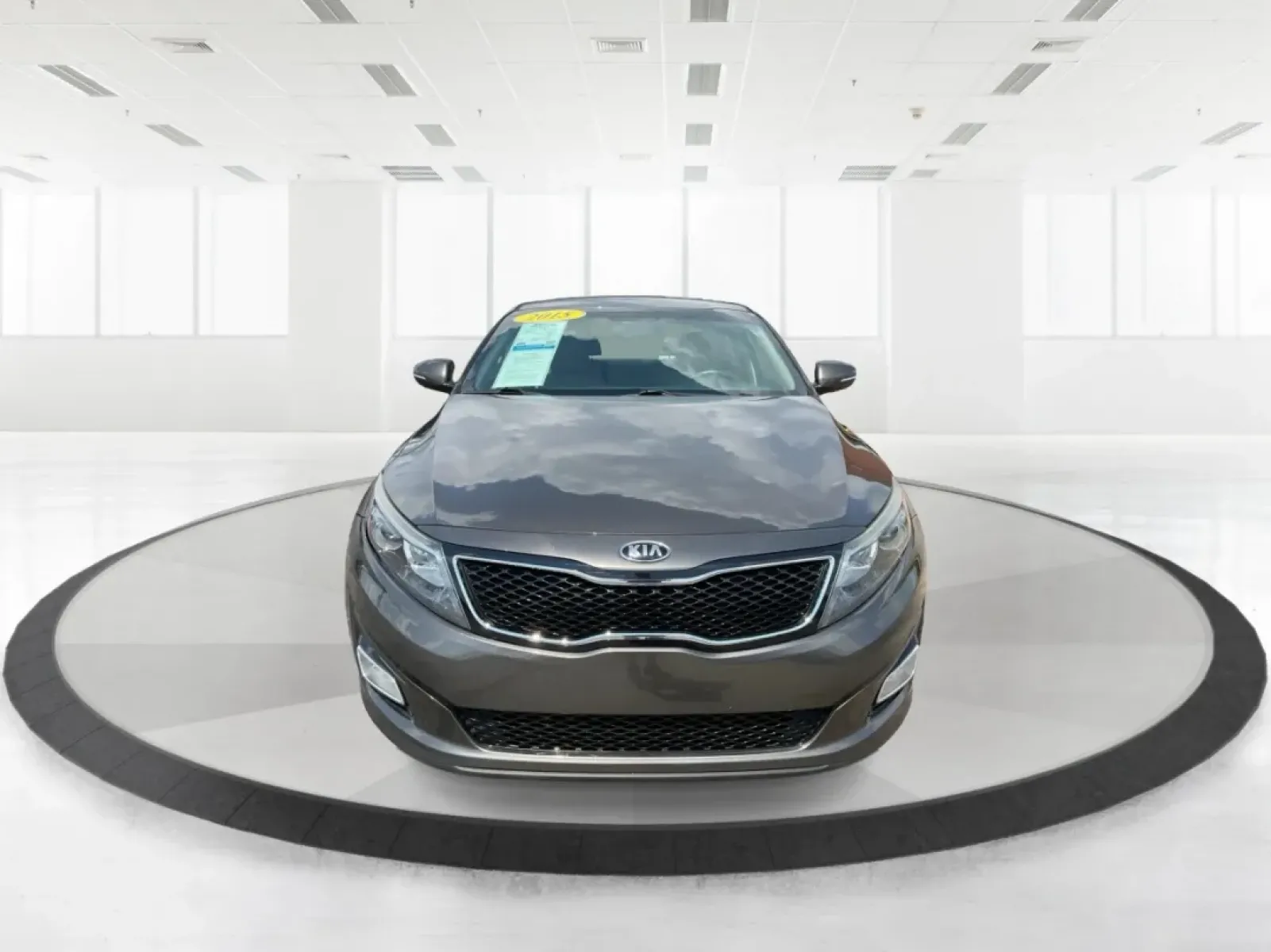 2015 Kia Optima EX (5XXGN4A70FG) with an Theta II 2.4L I-4 gasoline direct injection engine, located at 8750 N County Rd 25A, Piqua, OH, 45356, (937) 908-9800, 40.164391, -84.232513 - Embrace the open road with confidence and style in this stunning 2015 Kia Optima EX, available at Advantage Car and Credit - Piqua! Whether you're navigating daily commutes, embarking on weekend getaways, or shuttling your growing family, this sedan is designed to enhance every journey. With a sleek - Photo#7
