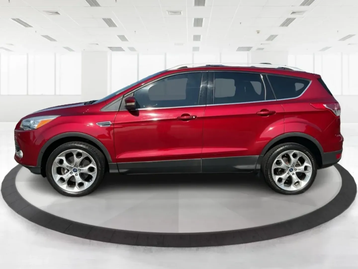 2013 Ford Escape Titanium 4WD (1FMCU9J92DU) with an 2.0L L4 DOHC 16V engine, 6-Speed Automatic transmission, located at 4508 South Dixie Dr, Moraine, OH, 45439, (937) 908-9800, 39.689976, -84.218452 - **Discover Your Next Adventure with the 2013 Ford Escape Titanium 4WD!**<br /> <br /> Looking for a reliable SUV that fits your adventurous lifestyle? The 2013 Ford Escape Titanium 4WD is perfect for those who love weekend getaways, family road trips, or tackling daily commutes with style and comfor - Photo#5