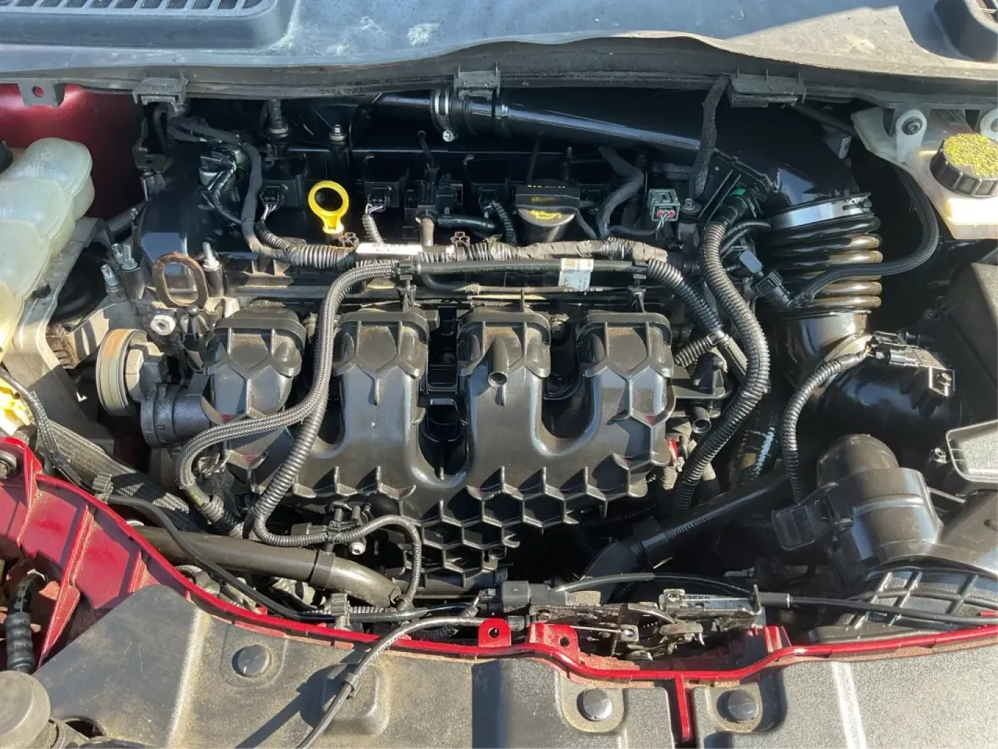 2013 Ford Escape Titanium 4WD (1FMCU9J92DU) with an 2.0L L4 DOHC 16V engine, 6-Speed Automatic transmission, located at 4508 South Dixie Dr, Moraine, OH, 45439, (937) 908-9800, 39.689976, -84.218452 - **Discover Your Next Adventure with the 2013 Ford Escape Titanium 4WD!**<br /> <br /> Looking for a reliable SUV that fits your adventurous lifestyle? The 2013 Ford Escape Titanium 4WD is perfect for those who love weekend getaways, family road trips, or tackling daily commutes with style and comfor - Photo#11