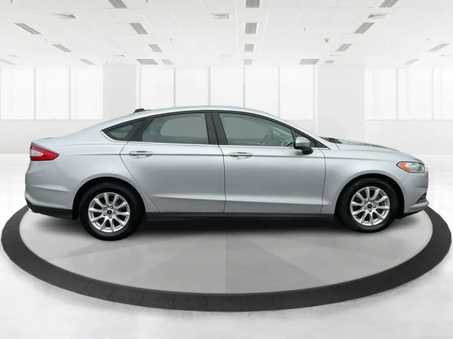 2016 Ford Fusion S (3FA6P0G72GR) with an Duratec 2.5L I-4 DOHC engine, located at 1184 Kauffman Ave, Fairborn, OH, 45324, (937) 908-9800, 39.807072, -84.030914 - Discover the perfect blend of style, comfort, and reliability with this **2016 Ford Fusion**-ideal for your daily commutes, family outings, or weekend adventures. If you're searching for a dependable sedan that won't break the bank, this vehicle is just what you need. It's great for growing families - Photo#1