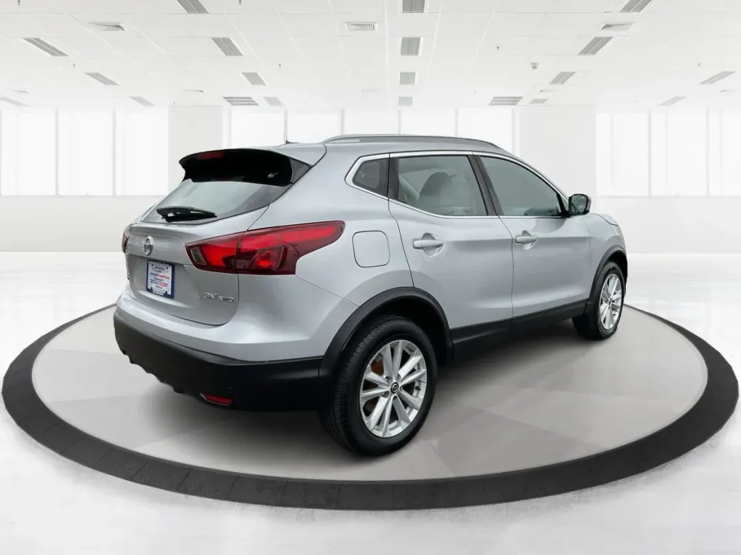 2019 Nissan Rogue SV (JN1BJ1CR3KW) with an 2L I-4 gasoline direct injection engine, located at 4508 South Dixie Dr, Moraine, OH, 45439, (937) 908-9800, 39.689976, -84.218452 - Imagine hitting the open road, the wind in your hair, as you embark on spontaneous weekend adventures or daily commutes-this is the lifestyle that the 2019 Nissan Rogue SV embodies. With its versatile SUV design and impressive features, this vehicle is perfect for anyone looking to elevate their dri - Photo#2