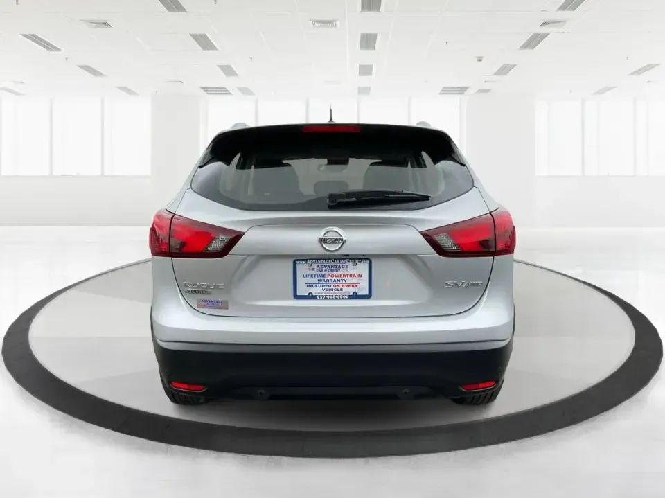 2019 Nissan Rogue SV (JN1BJ1CR3KW) with an 2L I-4 gasoline direct injection engine, CVT transmission, located at 1230 East Main St, Xenia, OH, 45385, (937) 908-9800, 39.688026, -83.910172 - Imagine hitting the open road, the wind in your hair, as you embark on spontaneous weekend adventures or daily commutes-this is the lifestyle that the 2019 Nissan Rogue SV embodies. With its versatile SUV design and impressive features, this vehicle is perfect for anyone looking to elevate their dri - Photo#3