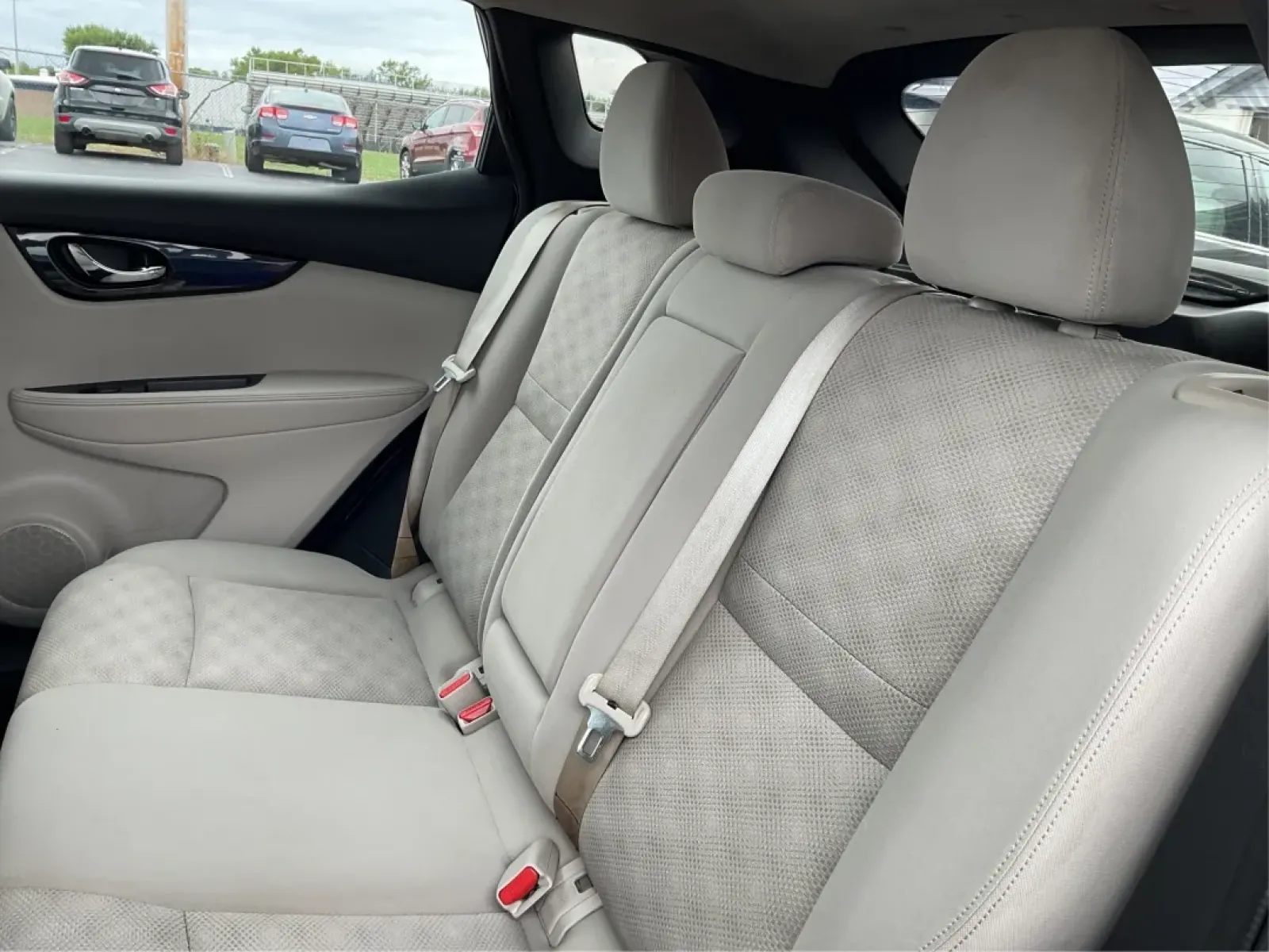 2019 Nissan Rogue SV (JN1BJ1CR3KW) with an 2L I-4 gasoline direct injection engine, located at 1951 S Dayton Lakeview Rd., New Carlisle, OH, 45344, (937) 908-9800, 39.890999, -84.050255 - Imagine hitting the open road, the wind in your hair, as you embark on spontaneous weekend adventures or daily commutes-this is the lifestyle that the 2019 Nissan Rogue SV embodies. With its versatile SUV design and impressive features, this vehicle is perfect for anyone looking to elevate their dri - Photo#10