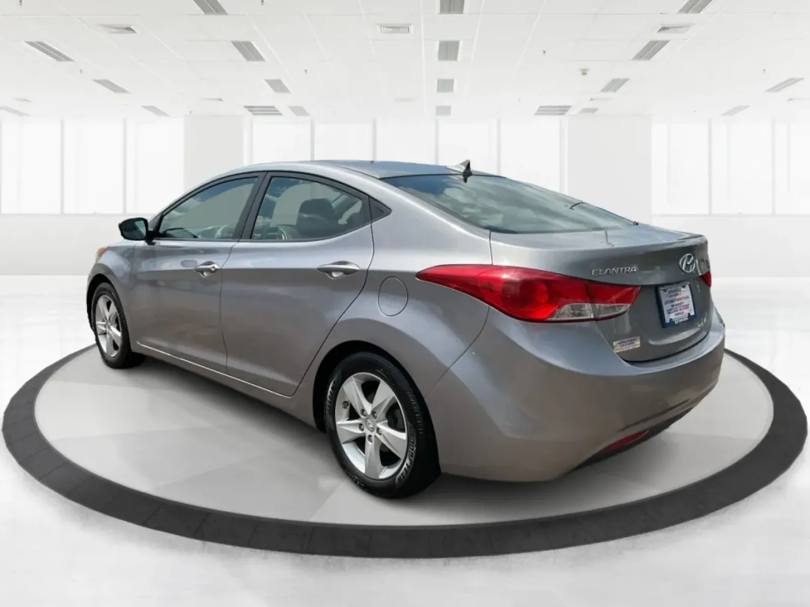 2012 Hyundai Elantra GLS (Ulsan Plant) (KMHDH4AE1CU) with an 1.8L I-4 DOHC engine, located at 1184 Kauffman Ave, Fairborn, OH, 45324, (937) 908-9800, 39.807072, -84.030914 - **Drive Your Dreams with the 2012 Hyundai Elantra GLS: Perfect for Everyday Adventures!**<br /> <br /> Are you ready to elevate your daily commute or family outings with a vehicle that balances comfort, efficiency, and style? The 2012 Hyundai Elantra GLS is the perfect choice for budget-conscious bu - Photo#4