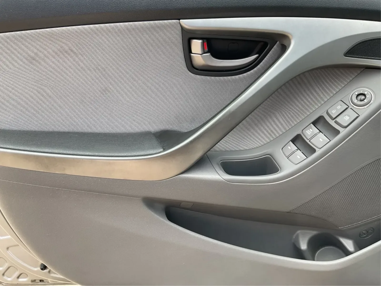 2012 Hyundai Elantra GLS (Ulsan Plant) (KMHDH4AE1CU) with an 1.8L I-4 DOHC engine, located at 1184 Kauffman Ave, Fairborn, OH, 45324, (937) 908-9800, 39.807072, -84.030914 - **Drive Your Dreams with the 2012 Hyundai Elantra GLS: Perfect for Everyday Adventures!**<br /> <br /> Are you ready to elevate your daily commute or family outings with a vehicle that balances comfort, efficiency, and style? The 2012 Hyundai Elantra GLS is the perfect choice for budget-conscious bu - Photo#17