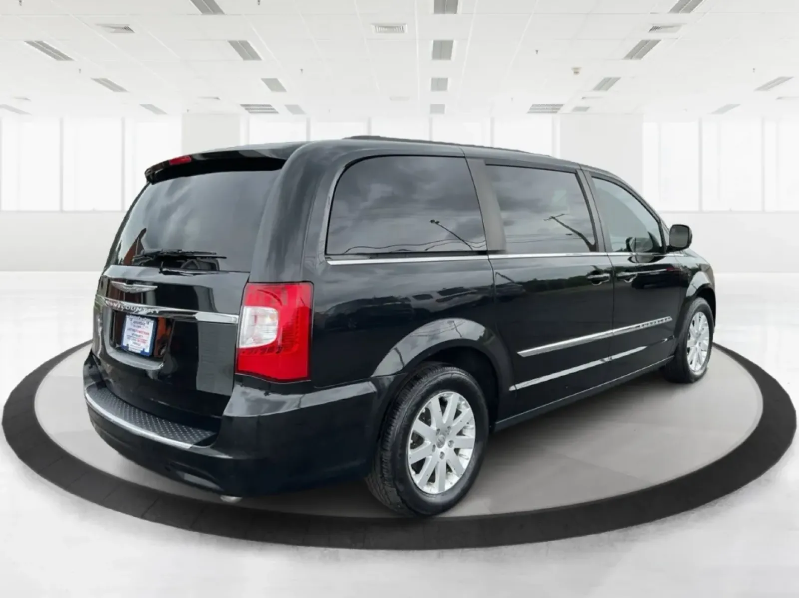 2016 Chrysler Town and Country Touring (2C4RC1BG9GR) with an Pentastar 3.6L V-6 DOHC engine, located at 4508 South Dixie Dr, Moraine, OH, 45439, (937) 908-9800, 39.689976, -84.218452 - **Discover Your Next Family Adventure with the 2016 Chrysler Town and Country Touring!**<br /> <br /> If you're searching for a reliable vehicle that's perfect for family road trips, daily commutes, or weekend getaways, look no further than this stunning 2016 Chrysler Town and Country Touring. W - Photo#2