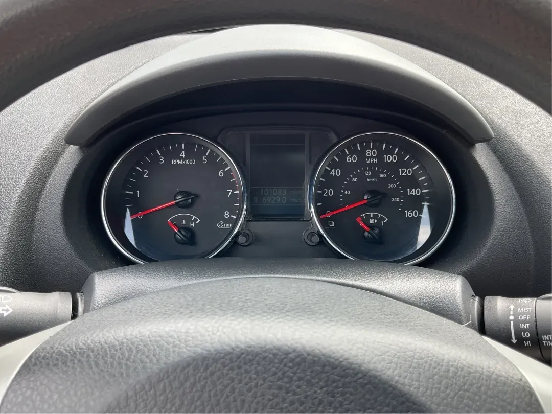 2013 Nissan Rogue SV (JN8AS5MV2DW) with an 2.5L I-4 DOHC engine, located at 1230 East Main St, Xenia, OH, 45385, (937) 908-9800, 39.688026, -83.910172 - **Experience Adventure with This 2013 Nissan Rogue SV at Advantage Car and Credit - Piqua!**<br /> <br /> Are you ready to embark on your next road trip or tackle your daily commute with confidence? The 2013 Nissan Rogue SV is perfect for budget-conscious buyers and growing families alike, offering - Photo#15