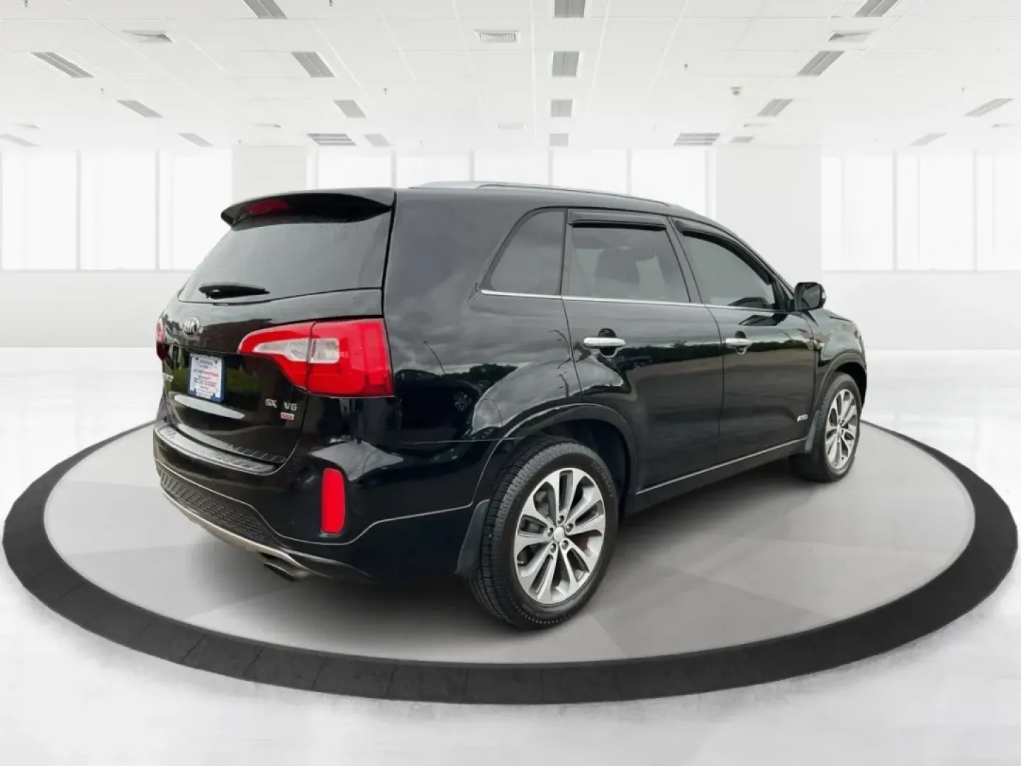 2014 Kia Sorento SX V6 AWD (5XYKWDA72EG) with an 3.3L V6 DOHC 24V engine, 6-Speed Automatic transmission, located at 1184 Kauffman Ave, Fairborn, OH, 45324, (937) 908-9800, 39.807072, -84.030914 - Are you ready to elevate your driving experience and embark on new adventures? Look no further than this stunning 2014 Kia Sorento SX V6 AWD, a robust SUV that's perfect for growing families, weekend explorers, and daily commuters alike. With its impressive blend of comfort, capability, and advanced - Photo#2