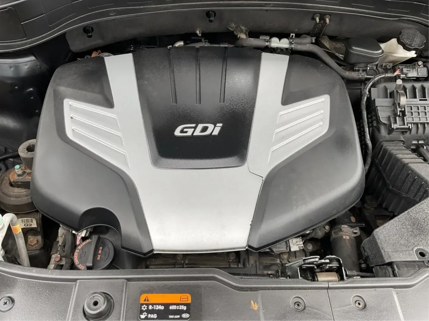 2014 Kia Sorento SX V6 AWD (5XYKWDA72EG) with an 3.3L V6 DOHC 24V engine, 6-Speed Automatic transmission, located at 1184 Kauffman Ave, Fairborn, OH, 45324, (937) 908-9800, 39.807072, -84.030914 - Are you ready to elevate your driving experience and embark on new adventures? Look no further than this stunning 2014 Kia Sorento SX V6 AWD, a robust SUV that's perfect for growing families, weekend explorers, and daily commuters alike. With its impressive blend of comfort, capability, and advanced - Photo#11