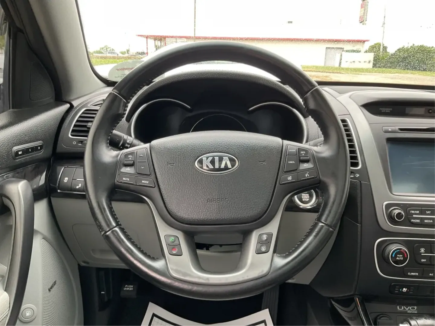 2014 Kia Sorento SX V6 AWD (5XYKWDA72EG) with an 3.3L V6 DOHC 24V engine, 6-Speed Automatic transmission, located at 1184 Kauffman Ave, Fairborn, OH, 45324, (937) 908-9800, 39.807072, -84.030914 - Are you ready to elevate your driving experience and embark on new adventures? Look no further than this stunning 2014 Kia Sorento SX V6 AWD, a robust SUV that's perfect for growing families, weekend explorers, and daily commuters alike. With its impressive blend of comfort, capability, and advanced - Photo#16