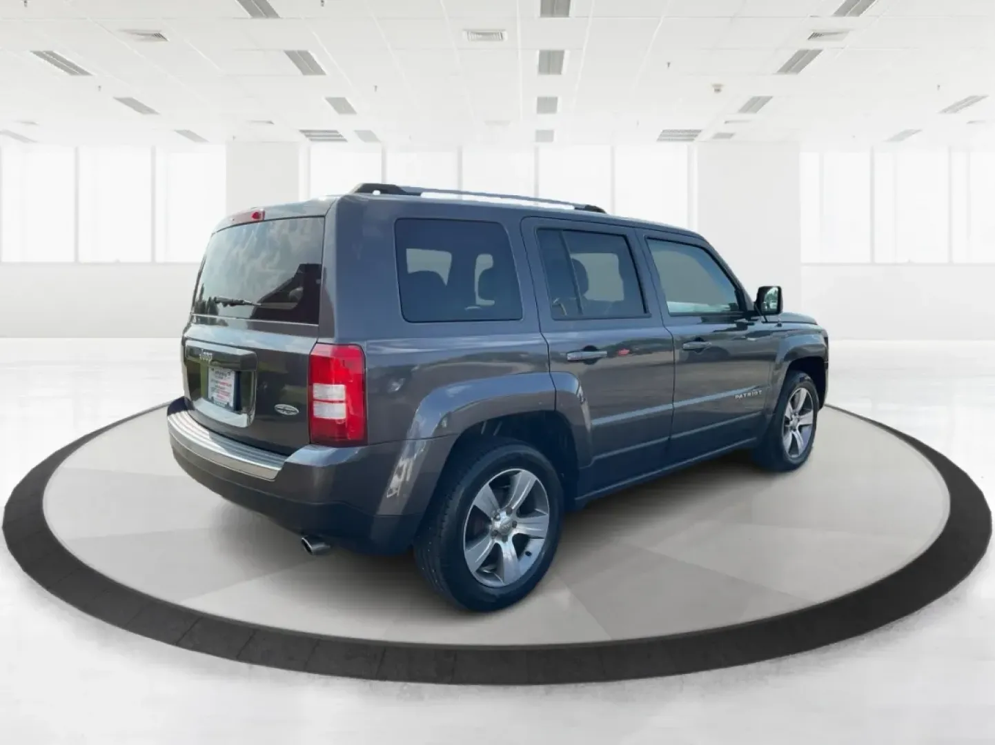 2017 Jeep Patriot High Altitude FWD (1C4NJPFA4HD) with an 2L I-4 DOHC engine, located at 4508 South Dixie Dr, Moraine, OH, 45439, (937) 908-9800, 39.689976, -84.218452 - **Adventure Awaits in the 2017 Jeep Patriot High Altitude FWD Perfect for Your Next Journey!**<br /> <br /> Are you ready to take on your next adventure? Whether you're navigating through city traffic in Fairborn or exploring the scenic routes of Ohio, the 2017 Jeep Patriot High Altitude FWD is the - Photo#2