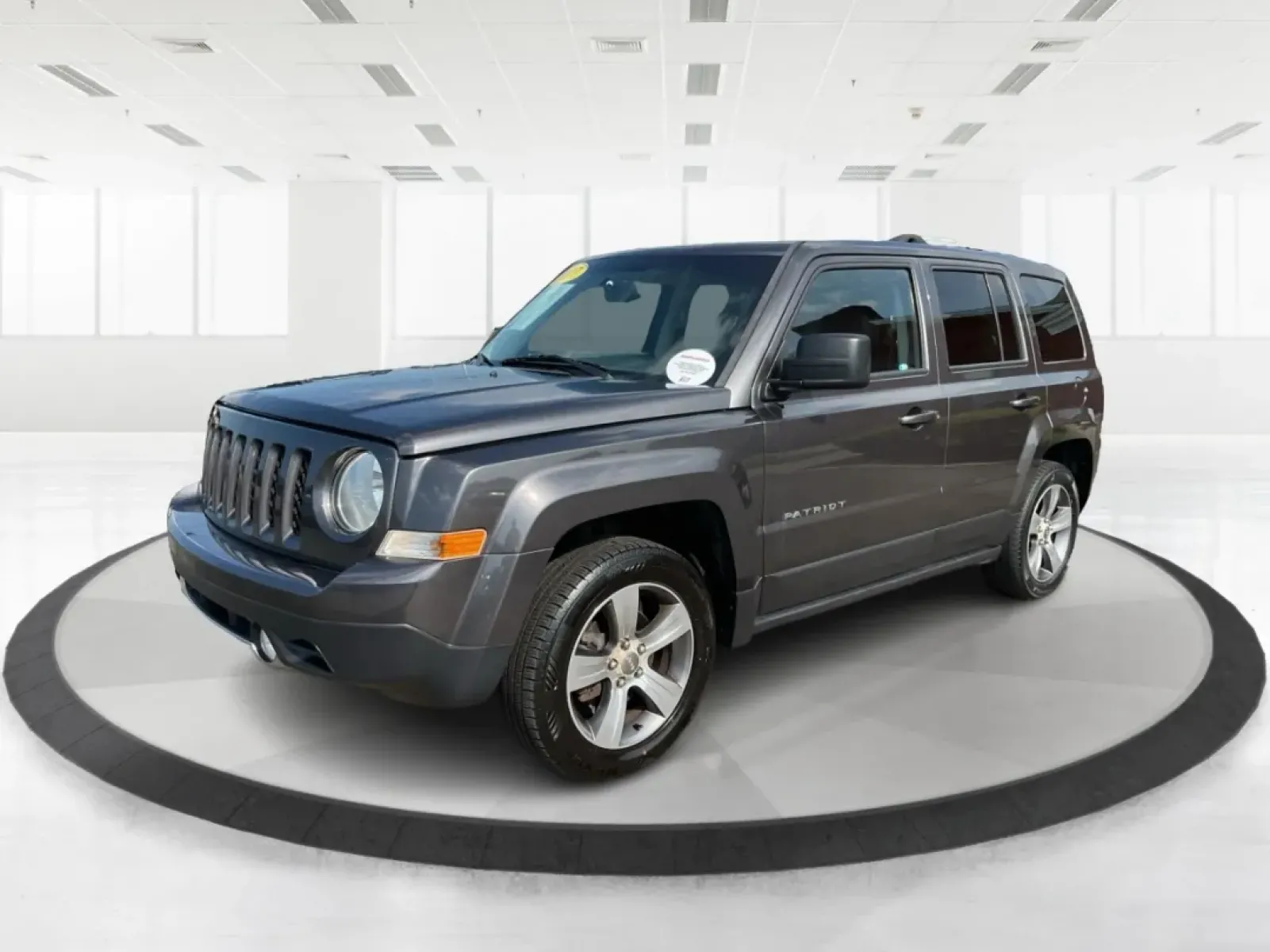 2017 Jeep Patriot High Altitude FWD (1C4NJPFA4HD) with an 2L I-4 DOHC engine, located at 1184 Kauffman Ave, Fairborn, OH, 45324, (937) 908-9800, 39.807072, -84.030914 - **Adventure Awaits in the 2017 Jeep Patriot High Altitude FWD Perfect for Your Next Journey!**<br /> <br /> Are you ready to take on your next adventure? Whether you're navigating through city traffic in Fairborn or exploring the scenic routes of Ohio, the 2017 Jeep Patriot High Altitude FWD is the - Photo#8