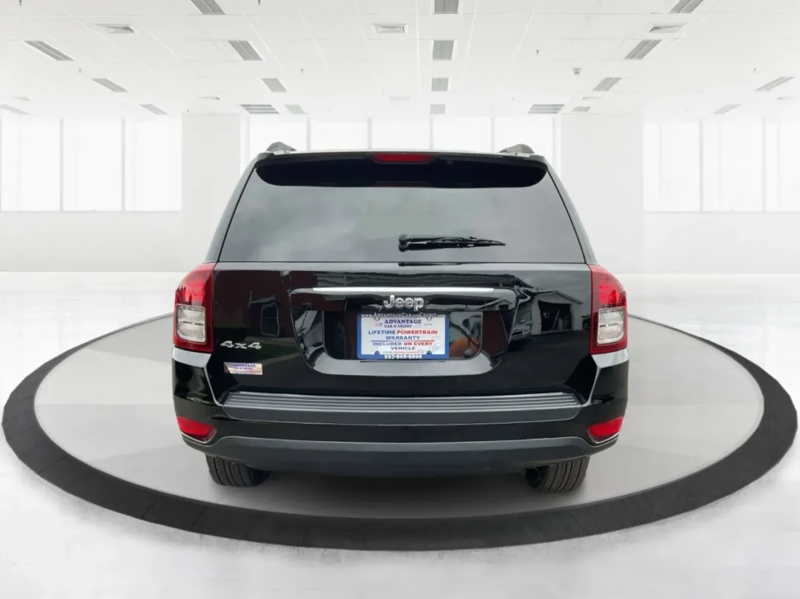 2014 Jeep Compass Sport (1C4NJDBBXED) with an 2.4L I-4 DOHC engine, located at 1951 S Dayton Lakeview Rd., New Carlisle, OH, 45344, (937) 908-9800, 39.890999, -84.050255 - Experience the thrill of adventure and the comfort of a reliable ride with this stunning 2014 Jeep Compass Sport, available now at Advantage Car and Credit in New Carlisle, OH. Perfect for weekend getaways or daily commutes, this versatile SUV balances style, performance, and practicality, making it - Photo#3