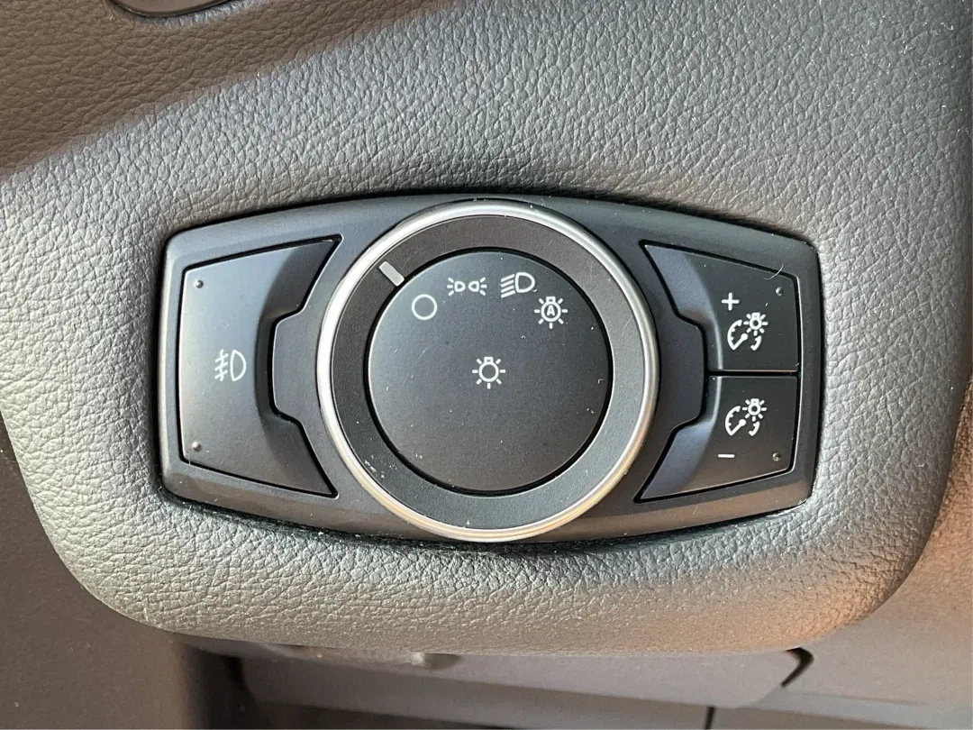 2015 Ford Escape SE (1FMCU0G76FU) with an Other engine, located at 1099 N County Rd 25A , Troy, OH, 45373, (937) 908-9800, 40.057079, -84.212883 - **Discover the Ultimate Family Adventure Vehicle: 2015 Ford Escape SE at Advantage Car and Credit - Piqua**<br /> <br /> Are you ready to elevate your family road trips or weekend adventures? The 2015 Ford Escape SE offers the perfect blend of style, comfort, and utility to meet the demands of an ac - Photo#17