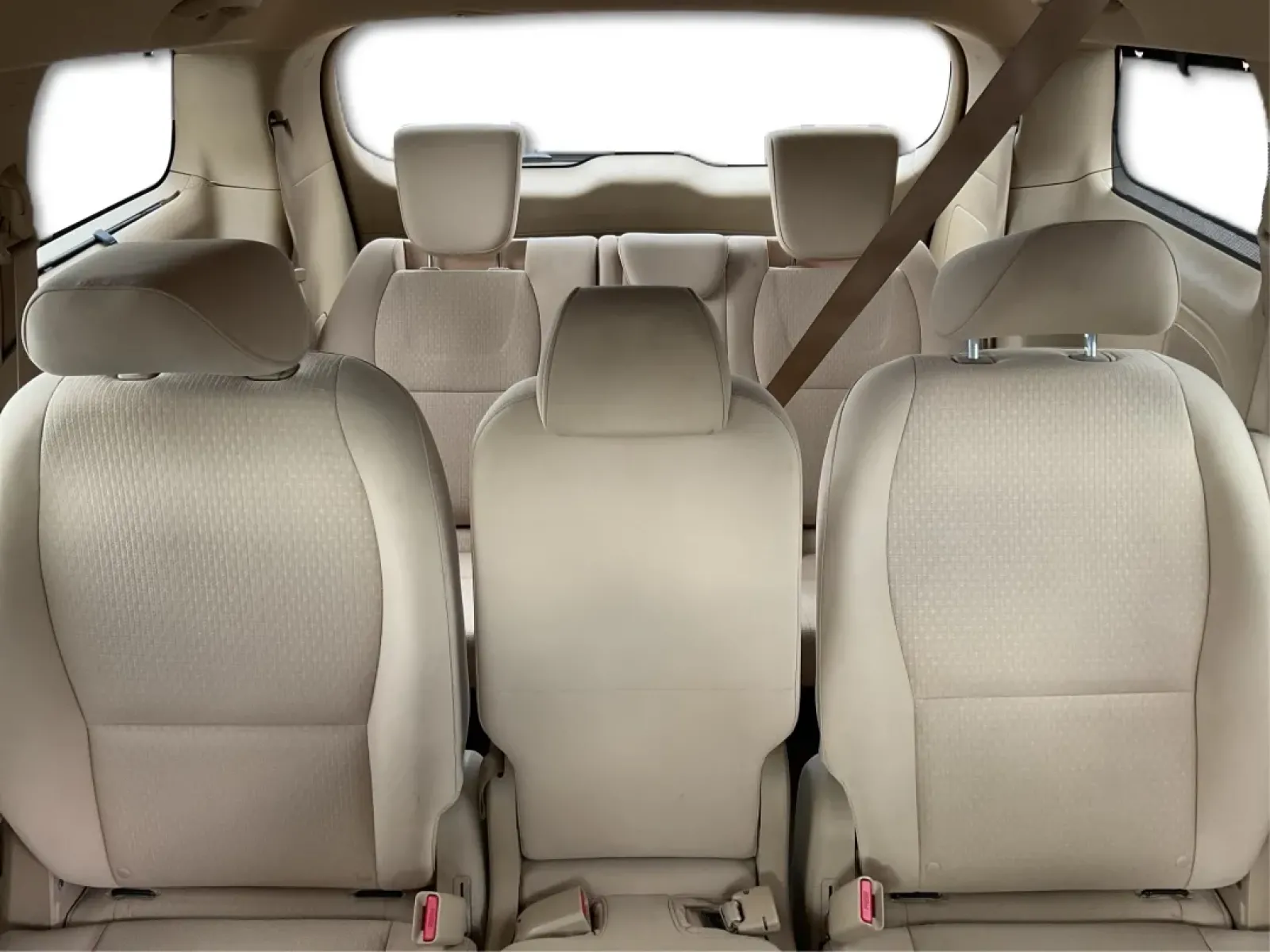 2016 Kia Sedona LX (KNDMB5C17G6) with an Lambda 3.3L V-6 gasoline direct injection engine, located at 1230 East Main St, Xenia, OH, 45385, (937) 908-9800, 39.688026, -83.910172 - Looking for the perfect family vehicle that combines comfort, reliability, and modern features? Look no further than the 2016 Kia Sedona LX, available now at Advantage Car and Credit in Xenia, OH. Ideal for growing families or anyone who needs extra cargo space, this passenger van is designed to mak - Photo#13