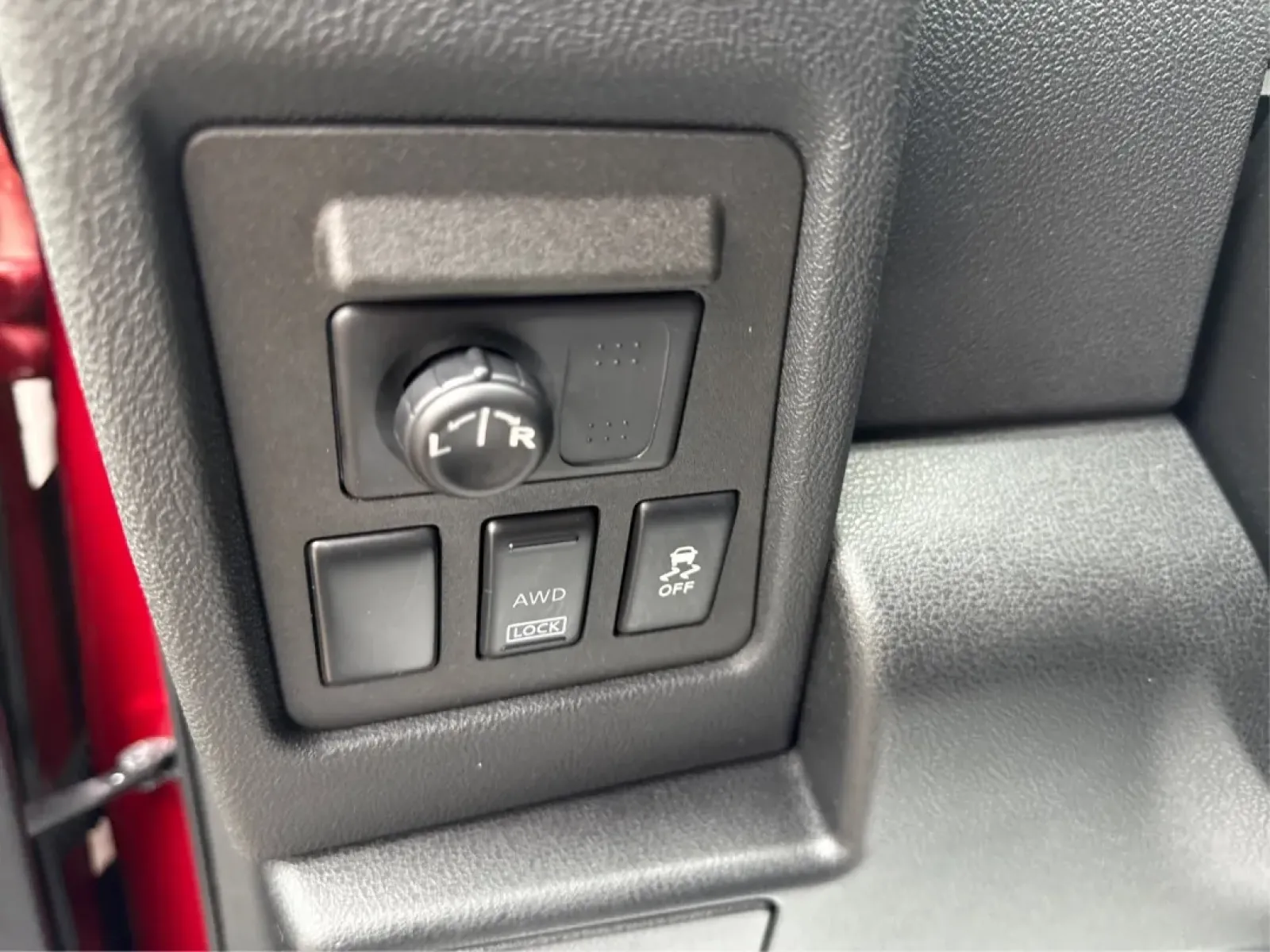 2015 Nissan Rogue S (JN8AS5MVXFW) with an 2.5L I-4 DOHC engine, located at 1099 N County Rd 25A , Troy, OH, 45373, (937) 908-9800, 40.057079, -84.212883 - **Elevate Your Adventures with the 2015 Nissan Rogue at Advantage Car and Credit - Troy!**<br /> <br /> Are you ready to upgrade your family road trips or daily commutes with a dependable and stylish SUV? The 2015 Nissan Rogue in Cayenne Red is here to make every journey enjoyable and comfortable. W - Photo#17