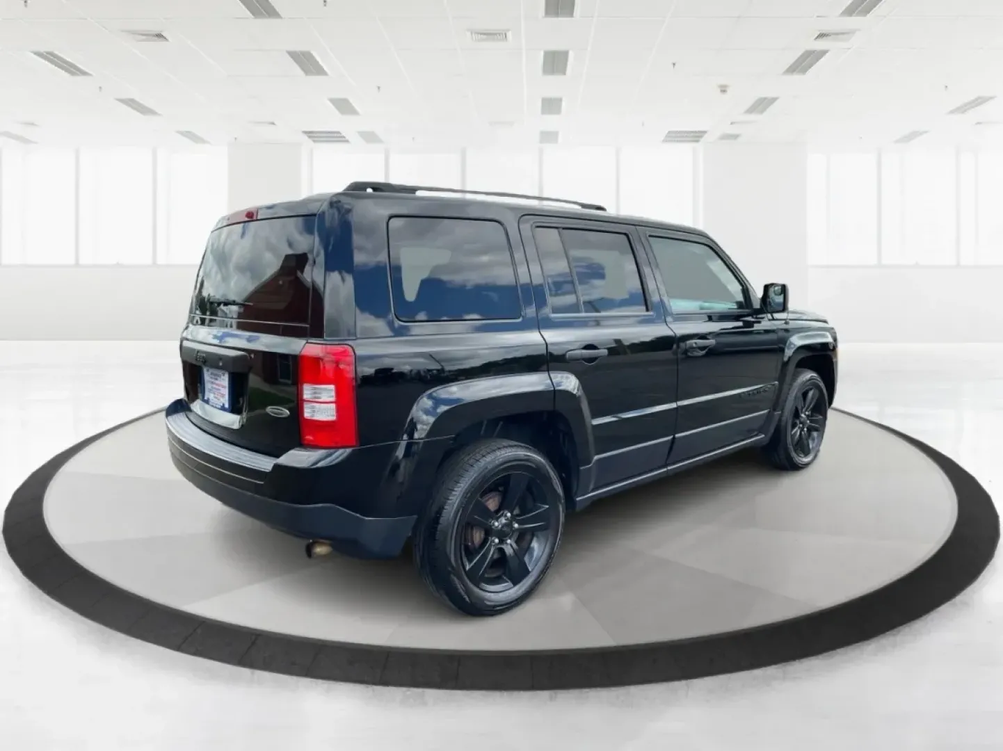 2015 Jeep Patriot Sport 2WD (1C4NJPBA6FD) with an 2.0L L4 DOHC 16V engine, located at 1099 N County Rd 25A , Troy, OH, 45373, (937) 908-9800, 40.057079, -84.212883 - **Adventure Awaits in the 2015 Jeep Patriot Your Perfect Companion for Weekend Getaways!**<br /> <br /> Imagine hitting the open road with the wind in your hair, the sound of your favorite playlist filling the cabin, and the freedom to explore every hidden gem along the way. The 2015 Jeep Patriot i - Photo#2