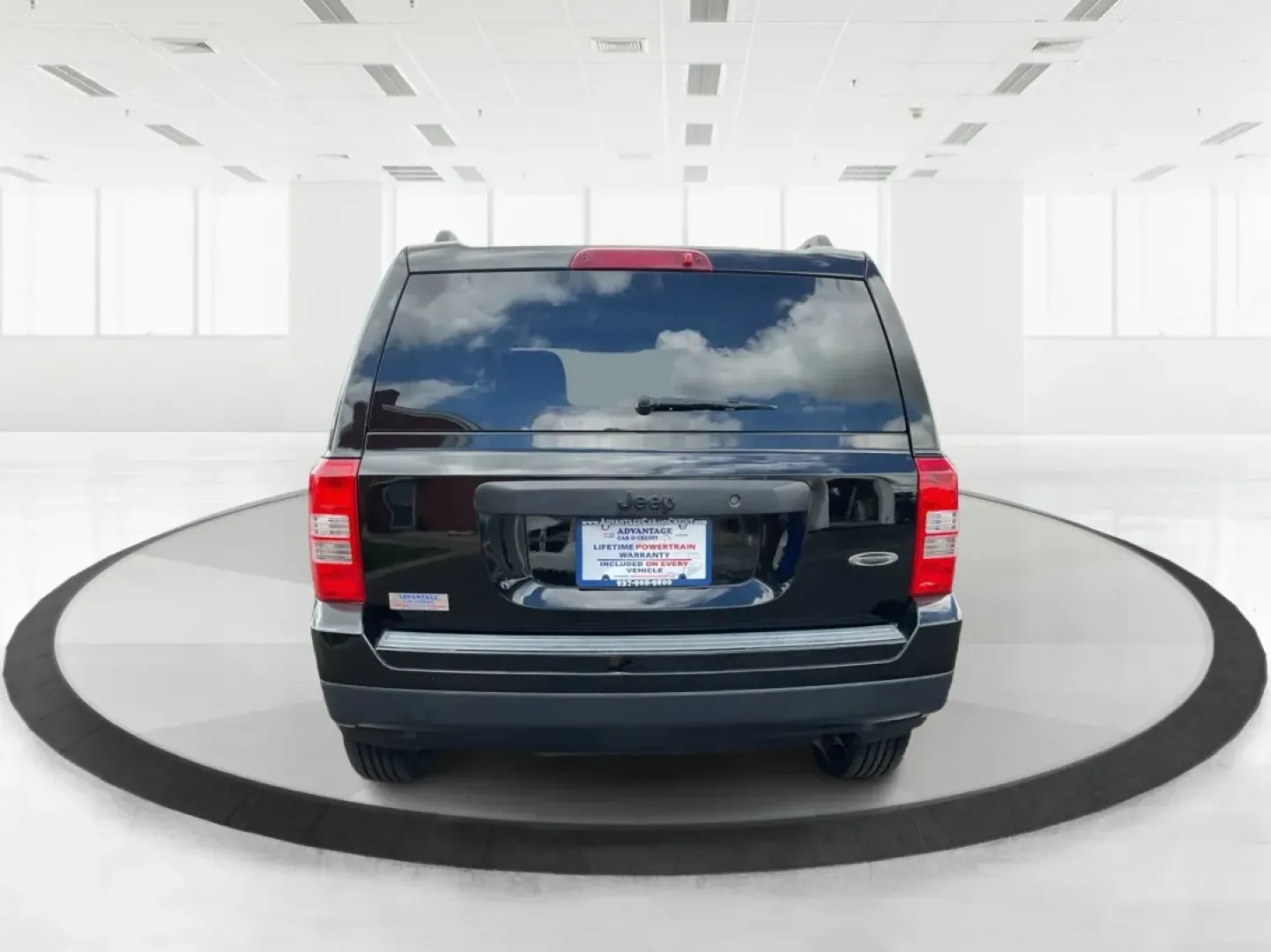 2015 Jeep Patriot Sport 2WD (1C4NJPBA6FD) with an 2.0L L4 DOHC 16V engine, located at 1099 N County Rd 25A , Troy, OH, 45373, (937) 908-9800, 40.057079, -84.212883 - **Adventure Awaits in the 2015 Jeep Patriot Your Perfect Companion for Weekend Getaways!**<br /> <br /> Imagine hitting the open road with the wind in your hair, the sound of your favorite playlist filling the cabin, and the freedom to explore every hidden gem along the way. The 2015 Jeep Patriot i - Photo#3