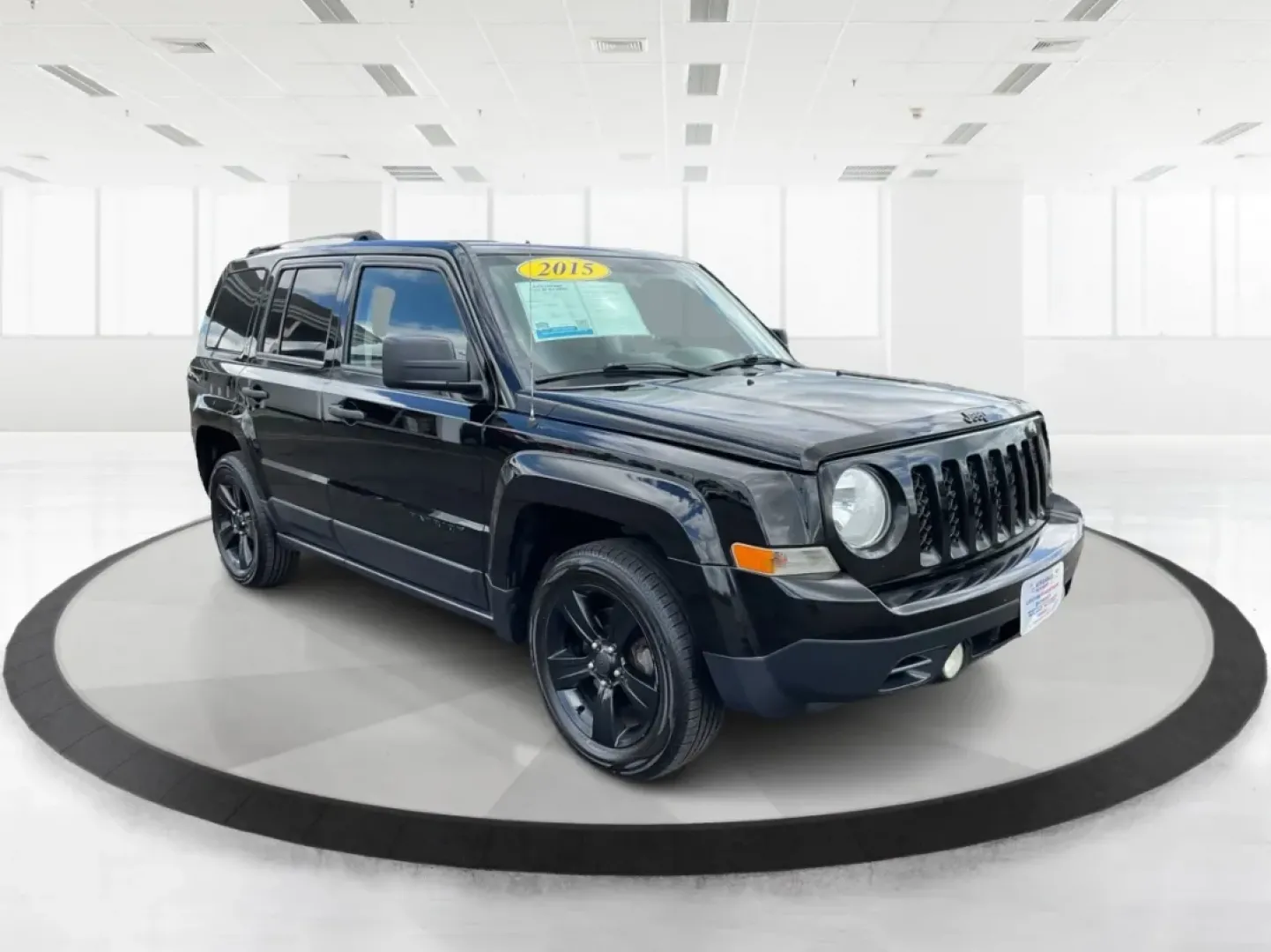 2015 Jeep Patriot Sport 2WD (1C4NJPBA6FD) with an 2.0L L4 DOHC 16V engine, located at 1099 N County Rd 25A , Troy, OH, 45373, (937) 908-9800, 40.057079, -84.212883 - **Adventure Awaits in the 2015 Jeep Patriot Your Perfect Companion for Weekend Getaways!**<br /> <br /> Imagine hitting the open road with the wind in your hair, the sound of your favorite playlist filling the cabin, and the freedom to explore every hidden gem along the way. The 2015 Jeep Patriot i - Photo#0