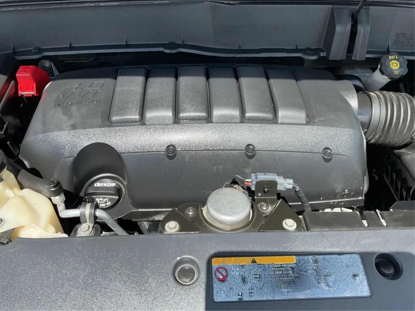 2015 Chevrolet Traverse 1LT (1GNKVGKD5FJ) with an 3.6L V-6 gasoline direct injection engine, located at 1951 S Dayton Lakeview Rd., New Carlisle, OH, 45344, (937) 908-9800, 39.890999, -84.050255 - ### 2015 Chevrolet Traverse 1LT: Your Family's Adventure Ready Vehicle!<br /> <br /> Are you ready to elevate your family adventures or tackle daily commutes with ease? The 2015 Chevrolet Traverse 1LT is here to meet all your needs! This spacious and versatile SUV is perfect for growing families, id - Photo#11