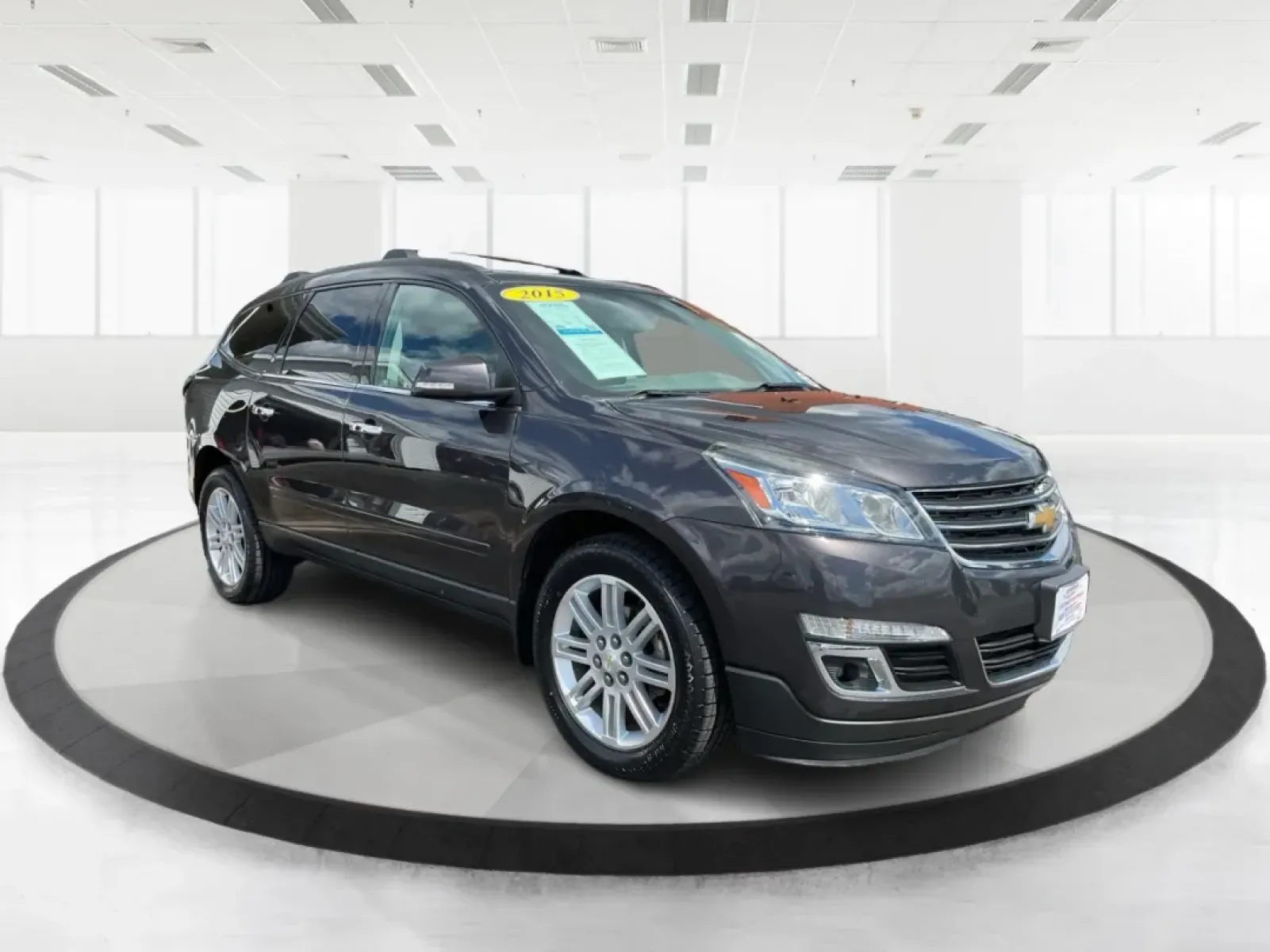 2015 Chevrolet Traverse 1LT (1GNKVGKD5FJ) with an 3.6L V-6 gasoline direct injection engine, located at 8750 N County Rd 25A, Piqua, OH, 45356, (937) 908-9800, 40.164391, -84.232513 - ### 2015 Chevrolet Traverse 1LT: Your Family's Adventure Ready Vehicle!<br /> <br /> Are you ready to elevate your family adventures or tackle daily commutes with ease? The 2015 Chevrolet Traverse 1LT is here to meet all your needs! This spacious and versatile SUV is perfect for growing families, id - Photo#0
