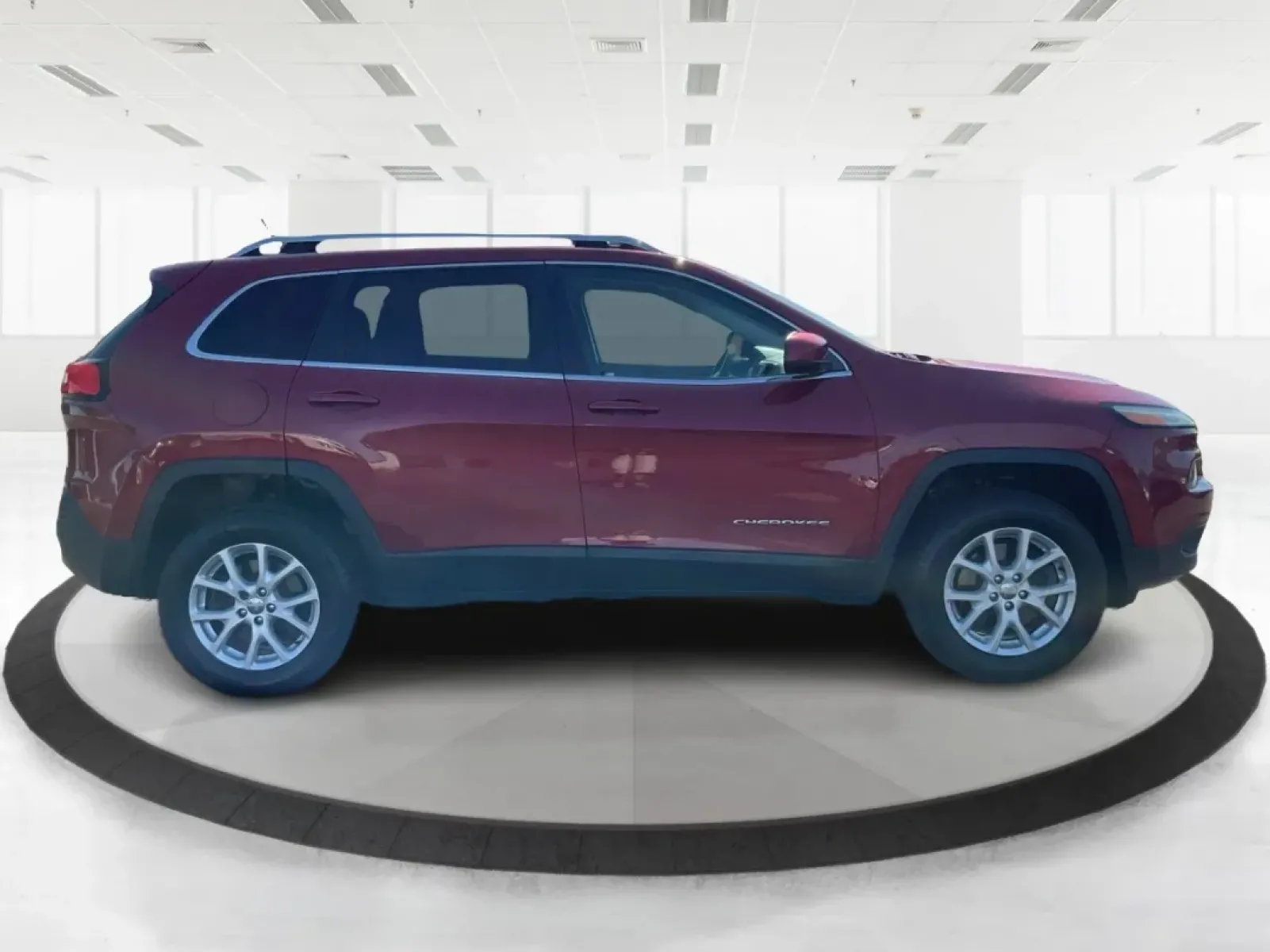 2014 Jeep Cherokee Latitude (1C4PJMCS0EW) with an Other engine, located at 1951 S Dayton Lakeview Rd., New Carlisle, OH, 45344, (937) 908-9800, 39.890999, -84.050255 - Embrace adventure and comfort with this 2014 Jeep Cherokee Latitude, perfect for families, outdoor enthusiasts, or anyone looking to elevate their daily commute. With its blend of robust capability and stylish design, this crossover is an ideal companion for weekend getaways or daily drives around N - Photo#1