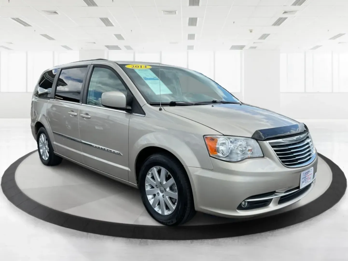 2014 Chrysler Town and Country Touring (2C4RC1BG6ER) with an 3.6L V6 DOHC 24V engine, 6-Speed Automatic transmission, located at 1099 N County Rd 25A , Troy, OH, 45373, (937) 908-9800, 40.057079, -84.212883 - **Experience Unmatched Family Adventures with the 2014 Chrysler Town and Country Touring at Advantage Car and Credit - Troy!**<br /> <br /> Are you dreaming of family road trips filled with laughter and memories? Look no further! The 2014 Chrysler Town and Country Touring is your ticket to unfor - Photo#0